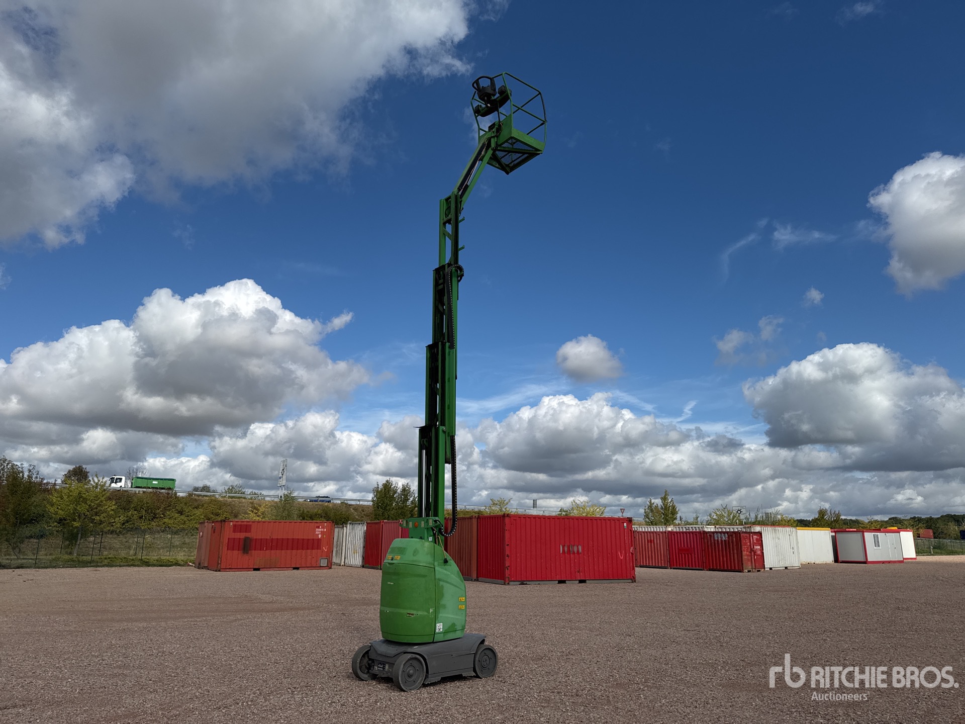2011 JLG TOUCAN 10E