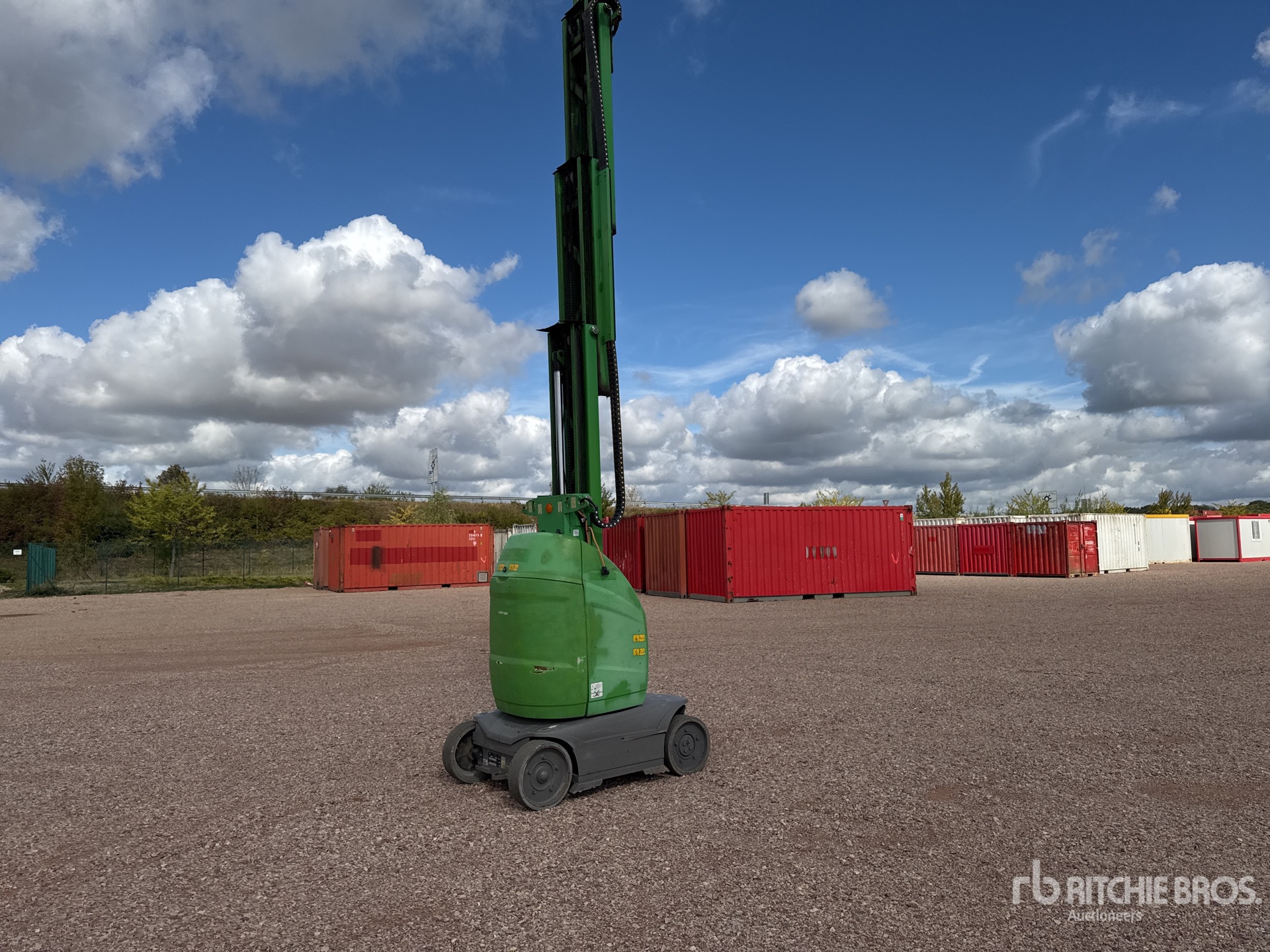 2011 JLG TOUCAN 10E
