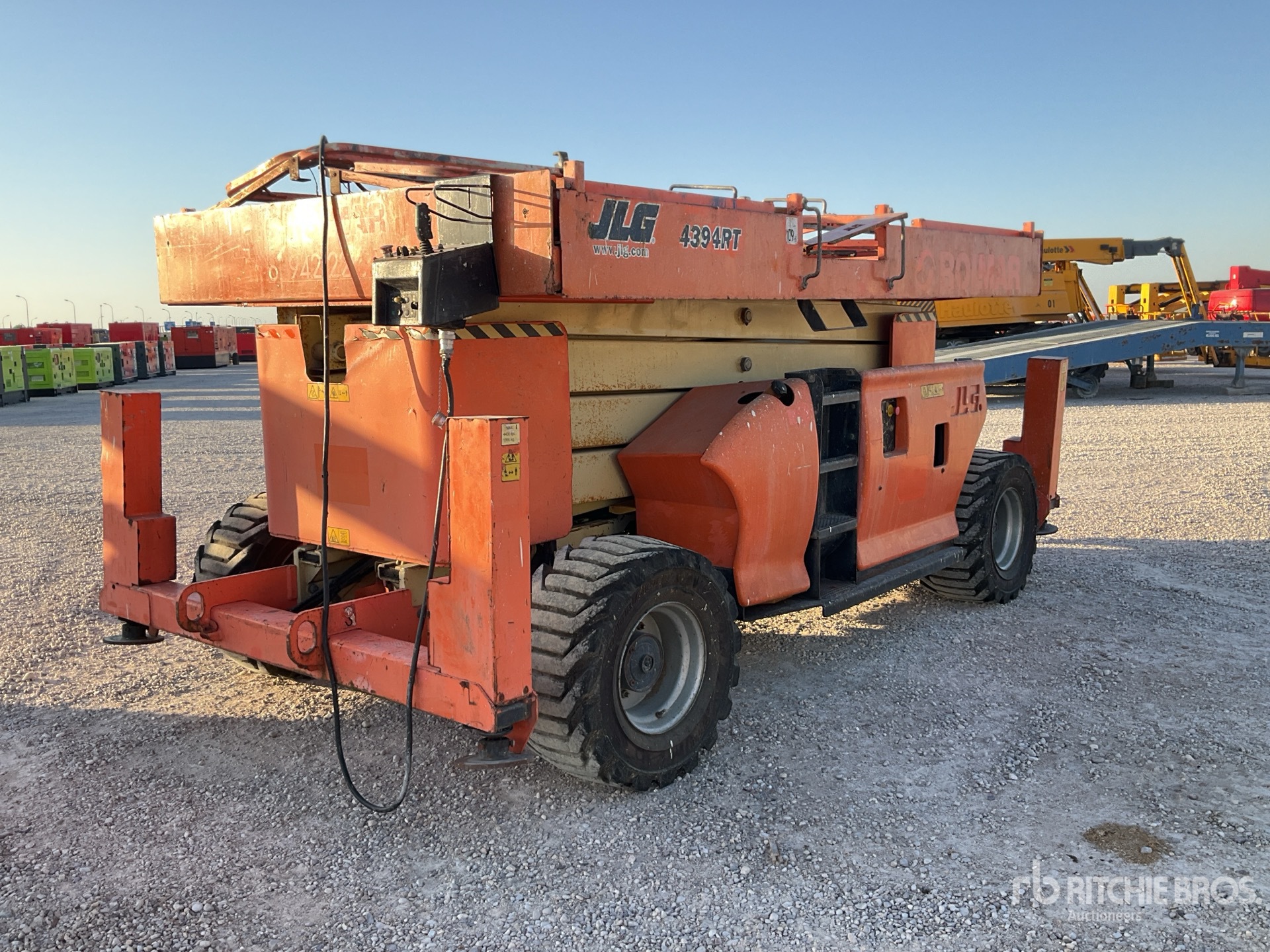 2008 JLG 4394 RT
