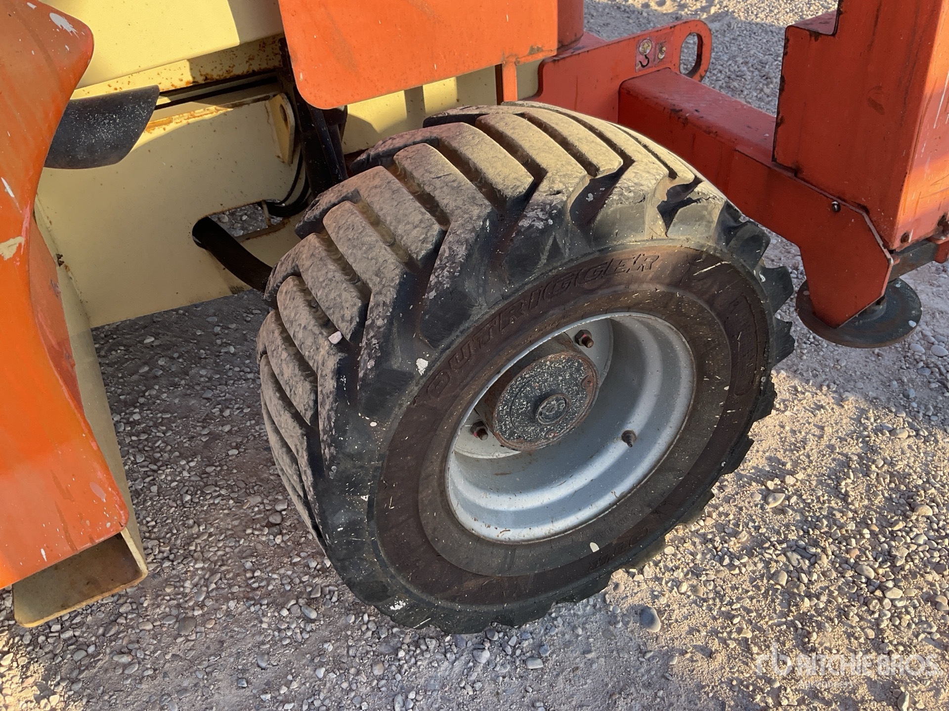 2008 JLG 4394 RT