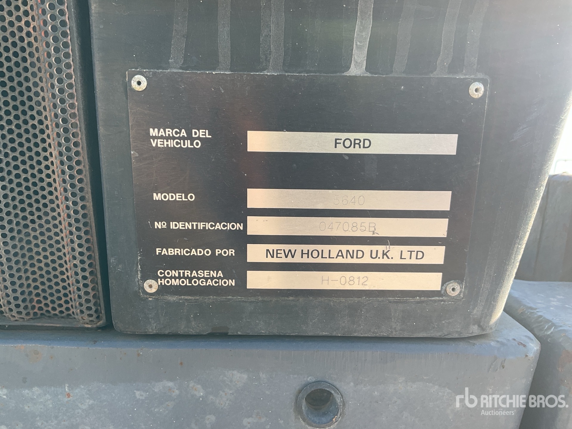 1996 New Holland 5640