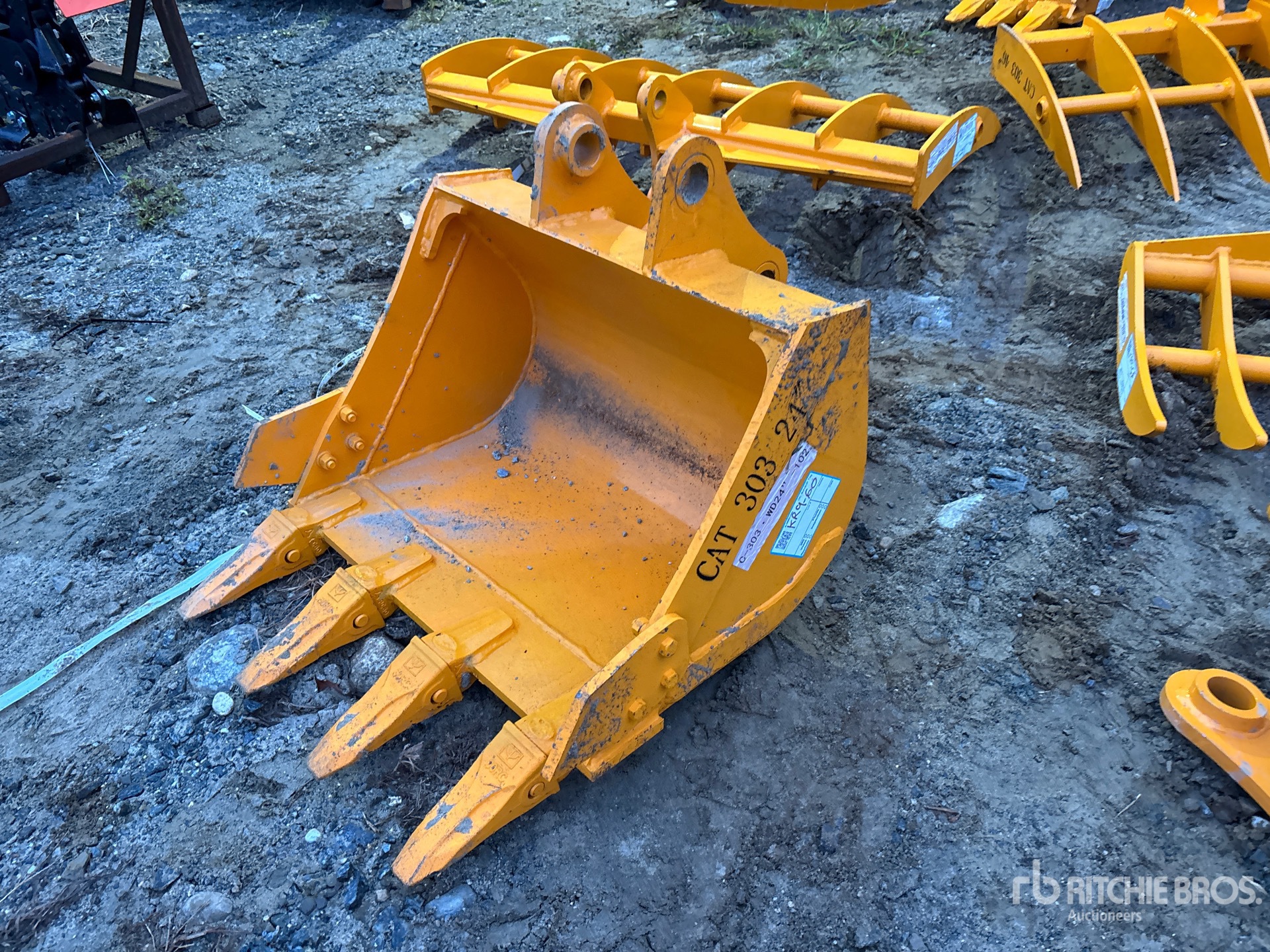 Photo of 2026 GIYI 24 in - Fits CAT 303 (Unused)