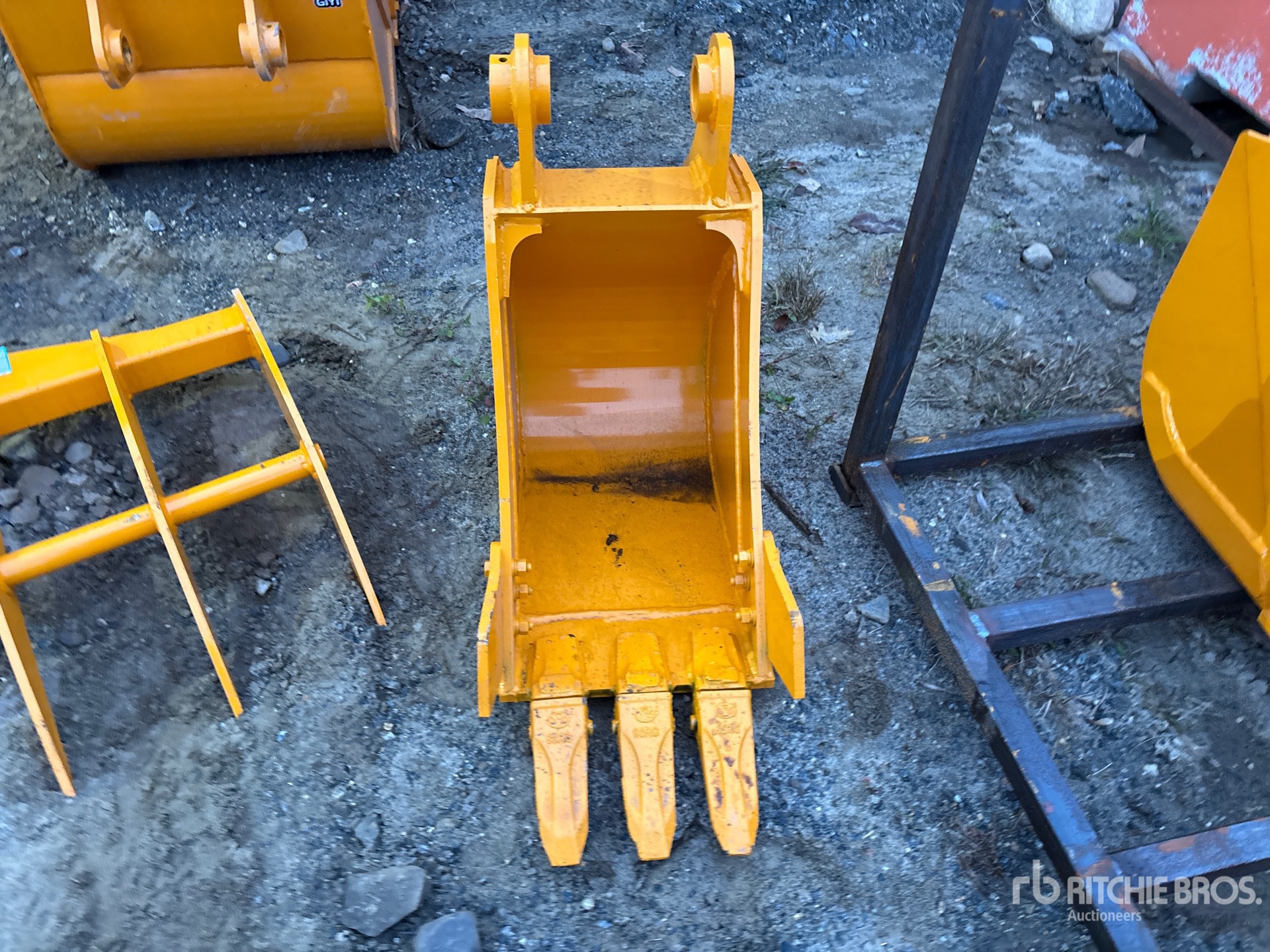 2026 GIYI 12 IN - FITS CAT 305 (UNUSED)