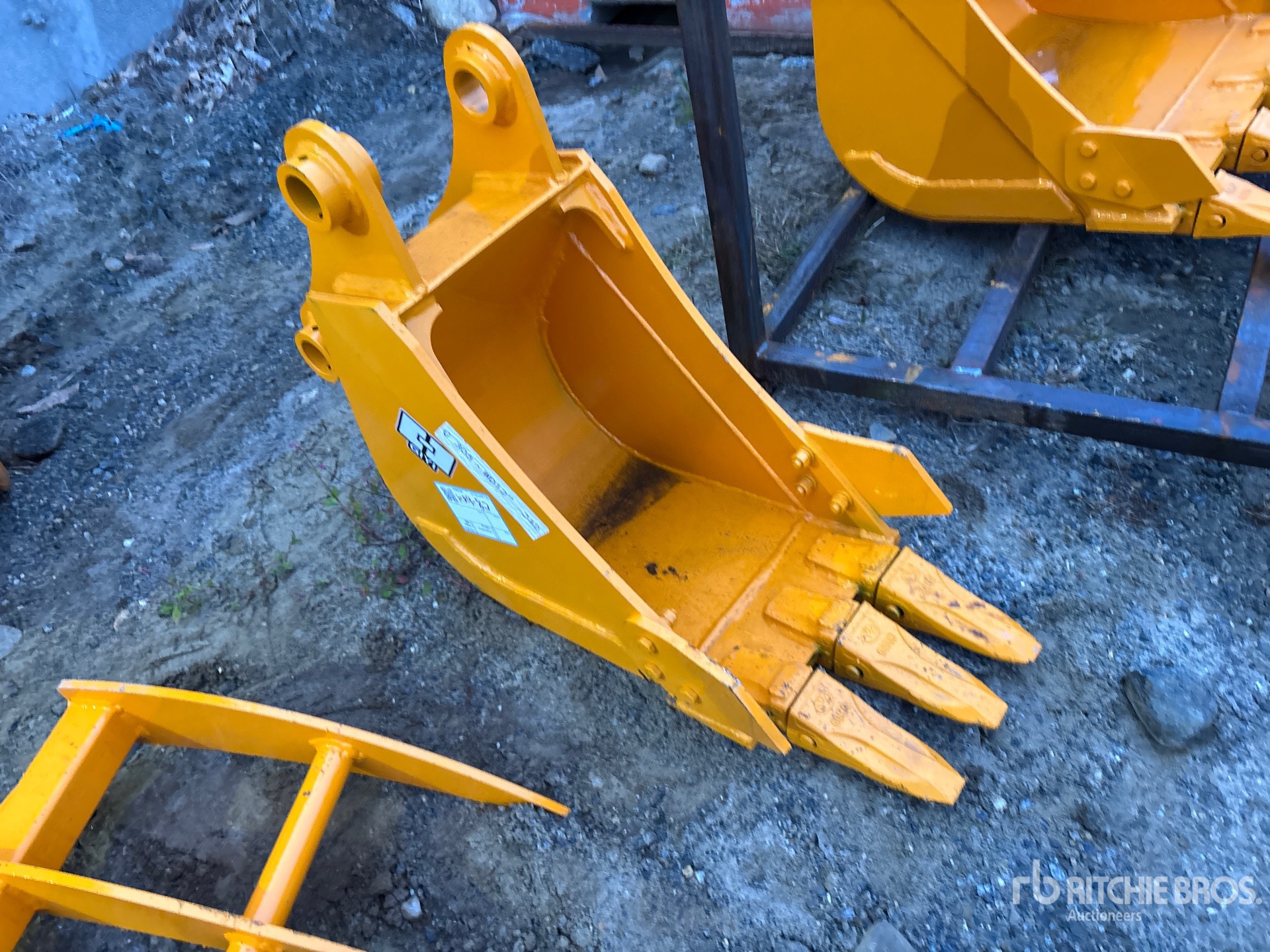 2026 GIYI 12 IN - FITS CAT 305 (UNUSED)
