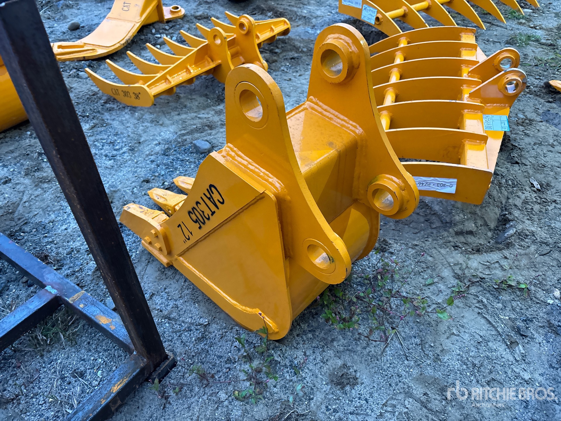 2026 GIYI 12 IN - FITS CAT 305 (UNUSED)