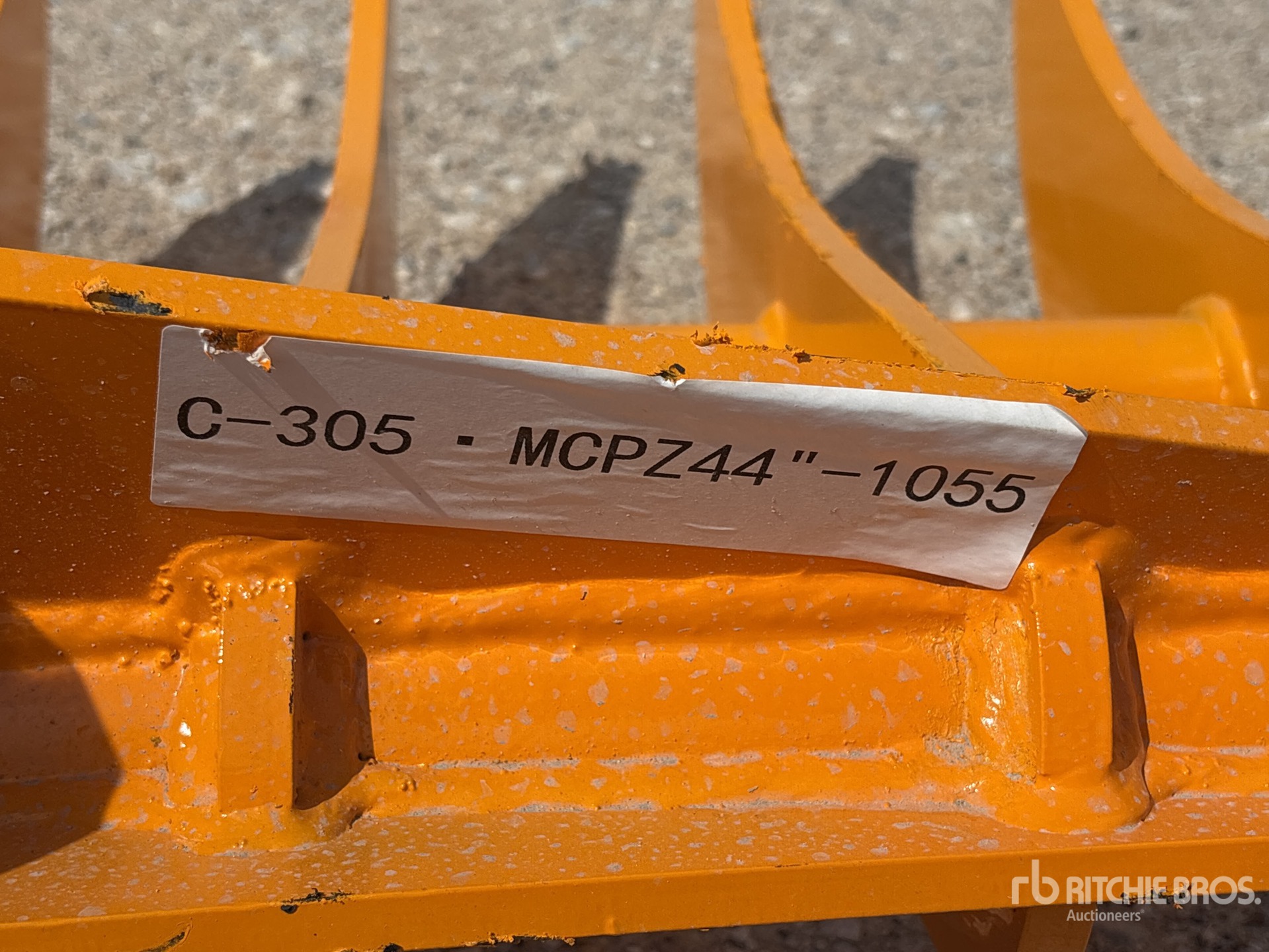 2026 GIYI 44 in - Fits Cat 305 (Unused)
