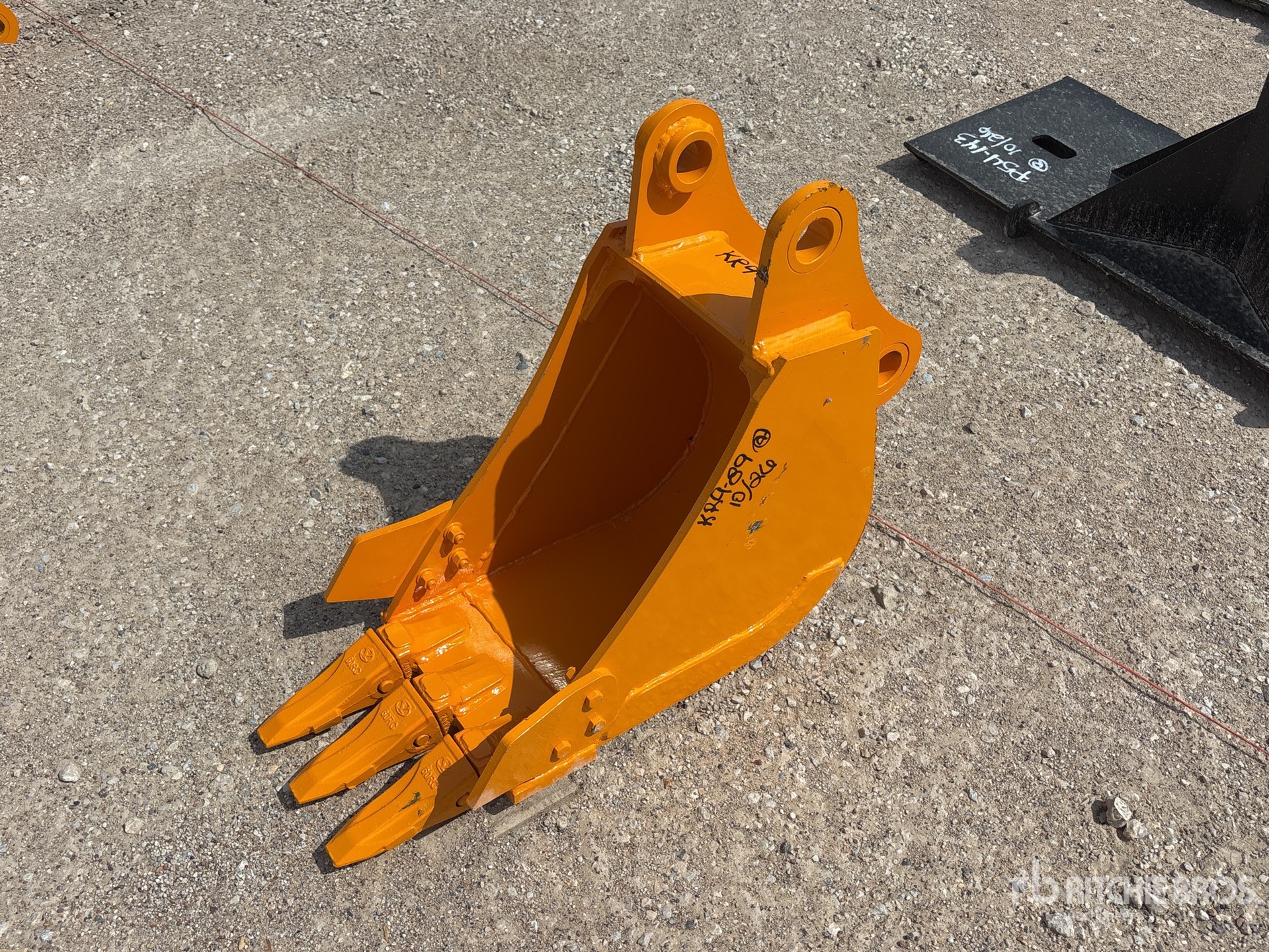 Photo of 2026 GIYI 12 in Digging - Fits Cat 305 (U ...