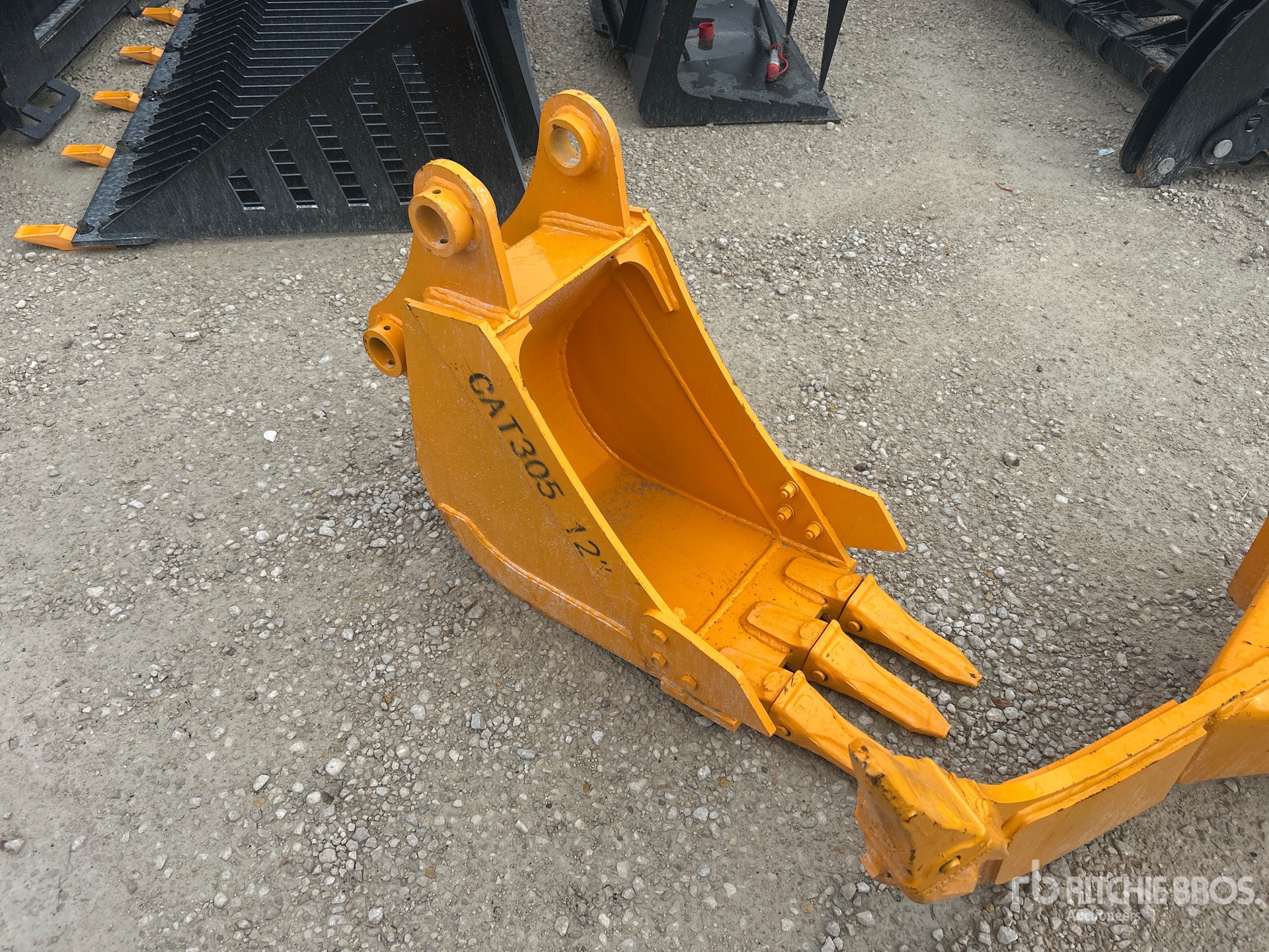 2026 GIYI 12 IN - FITS CAT 305 (UNUSED)