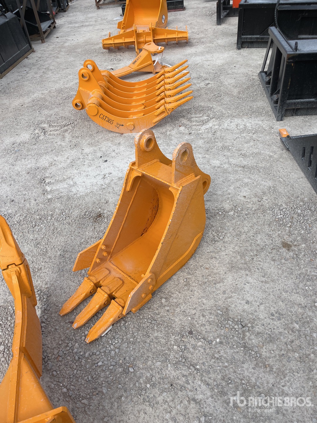 2026 GIYI 12 IN - FITS CAT 305 (UNUSED)