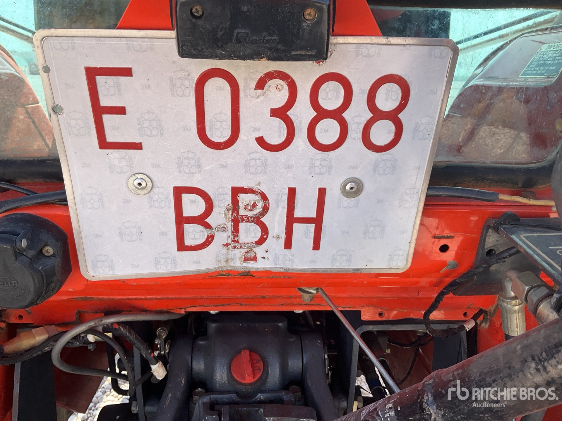 1999 Kubota L4200