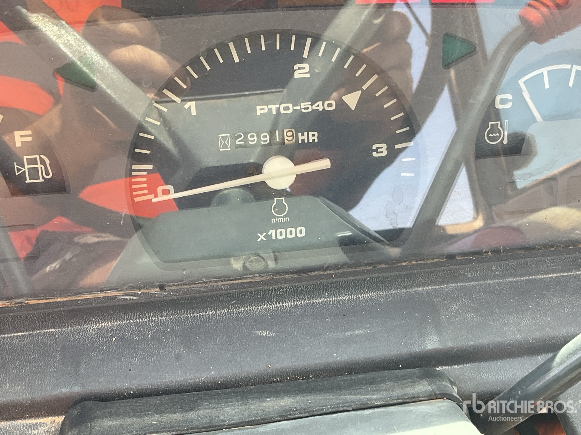 1999 Kubota L4200