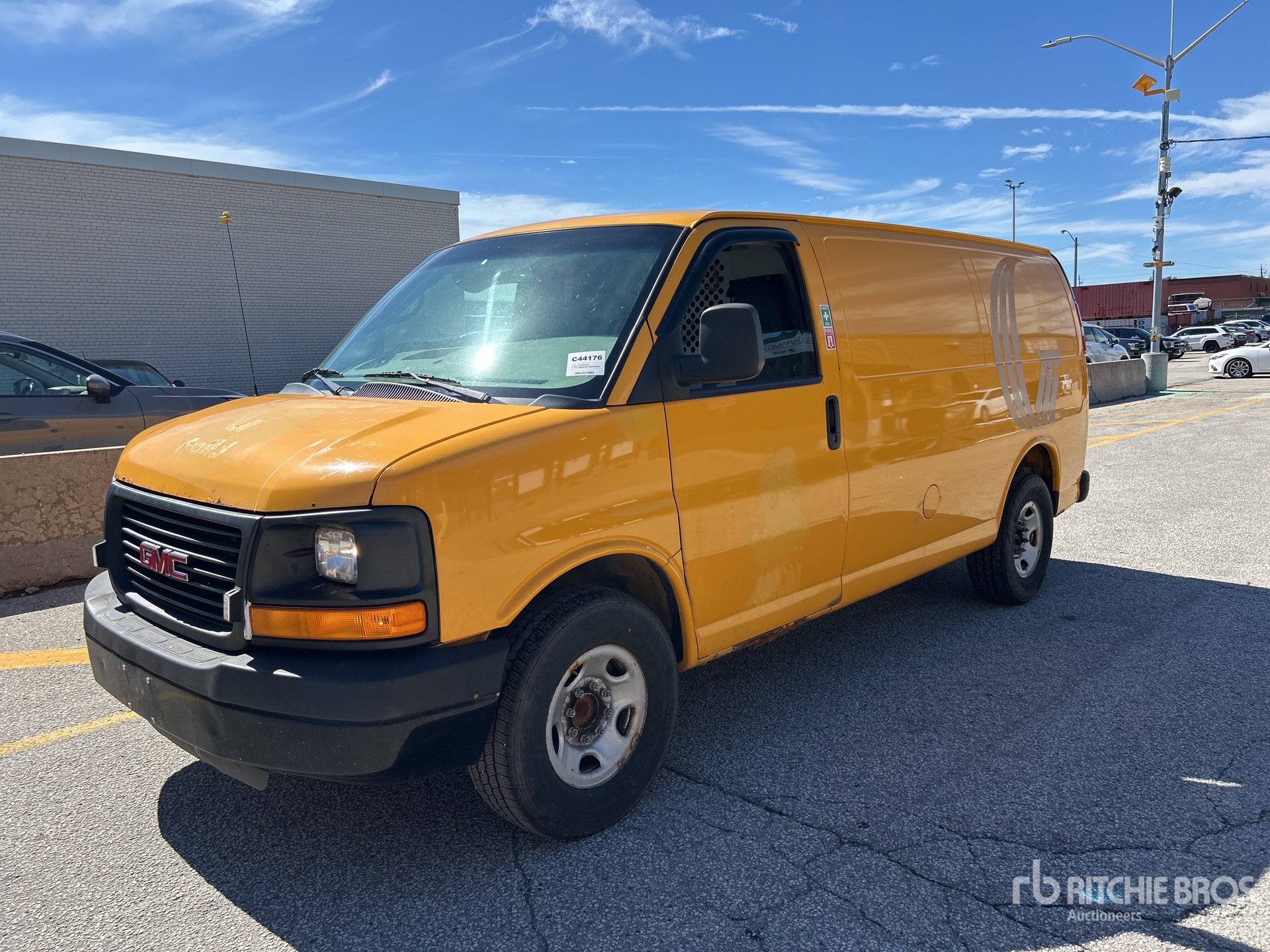 Photo of 2012 GMC SAVANA G2500