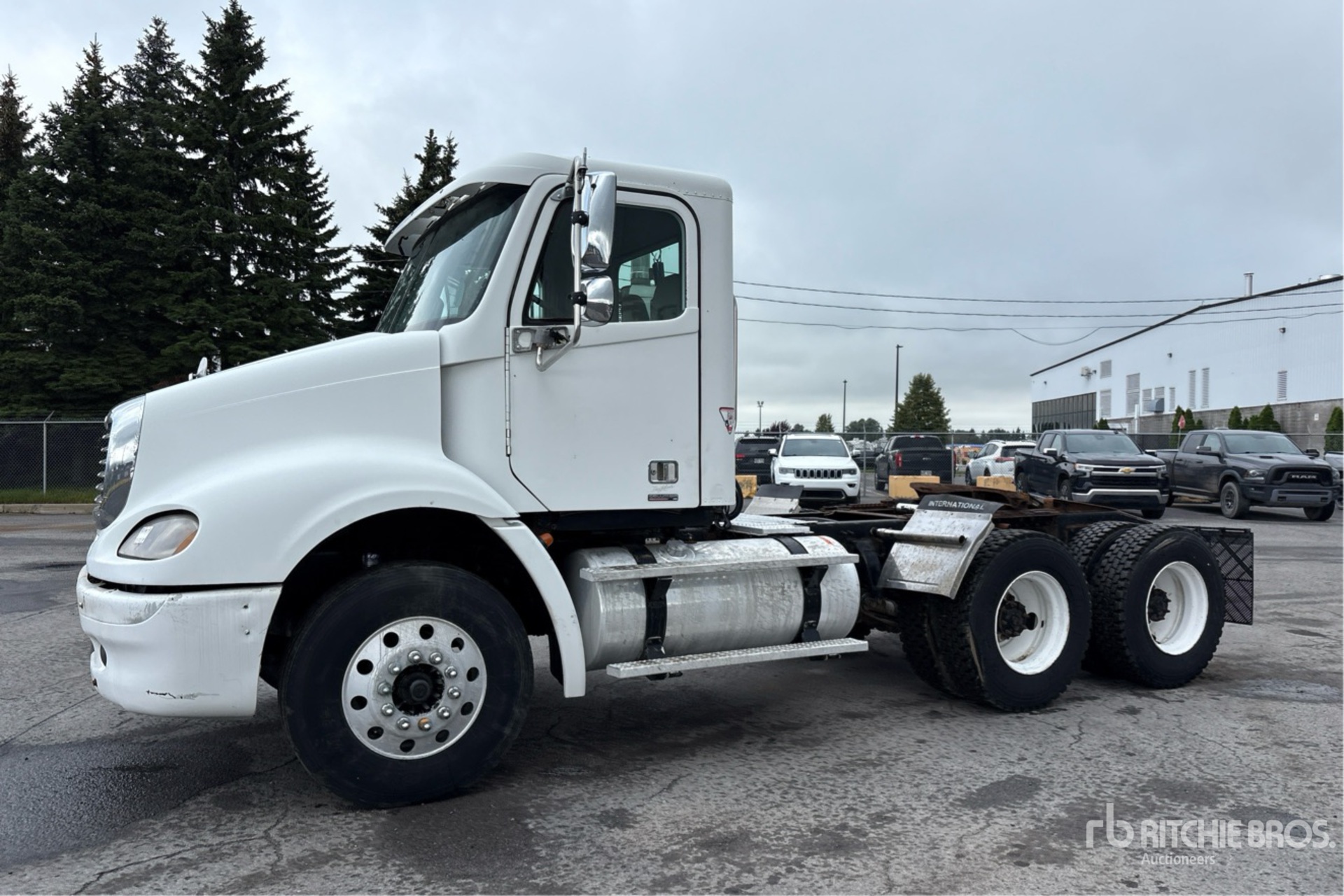2006 Freightliner COLUMBIA 112