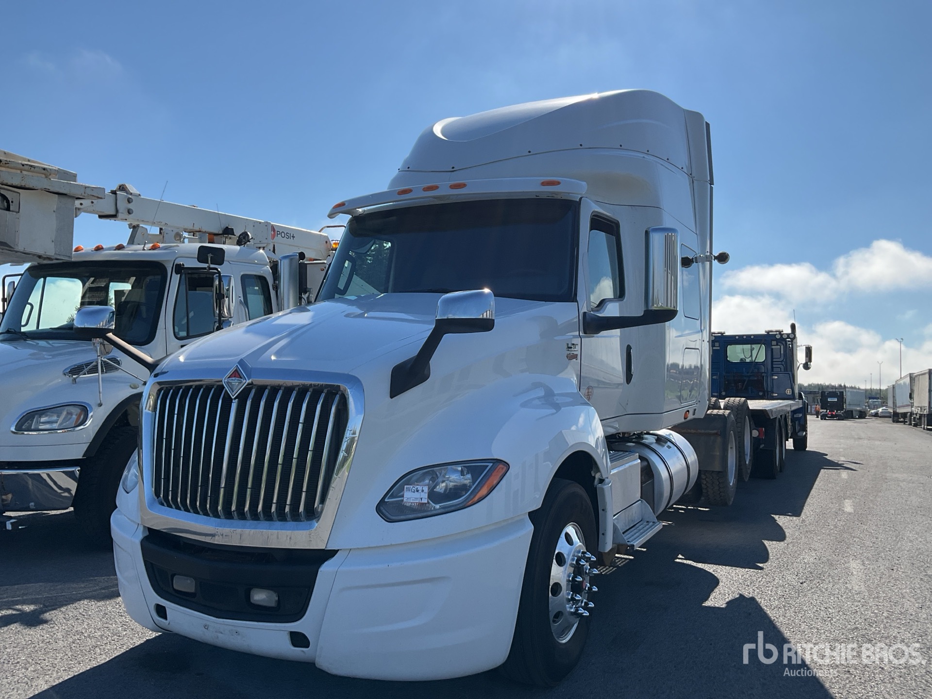 Photo of 2020 International LT625