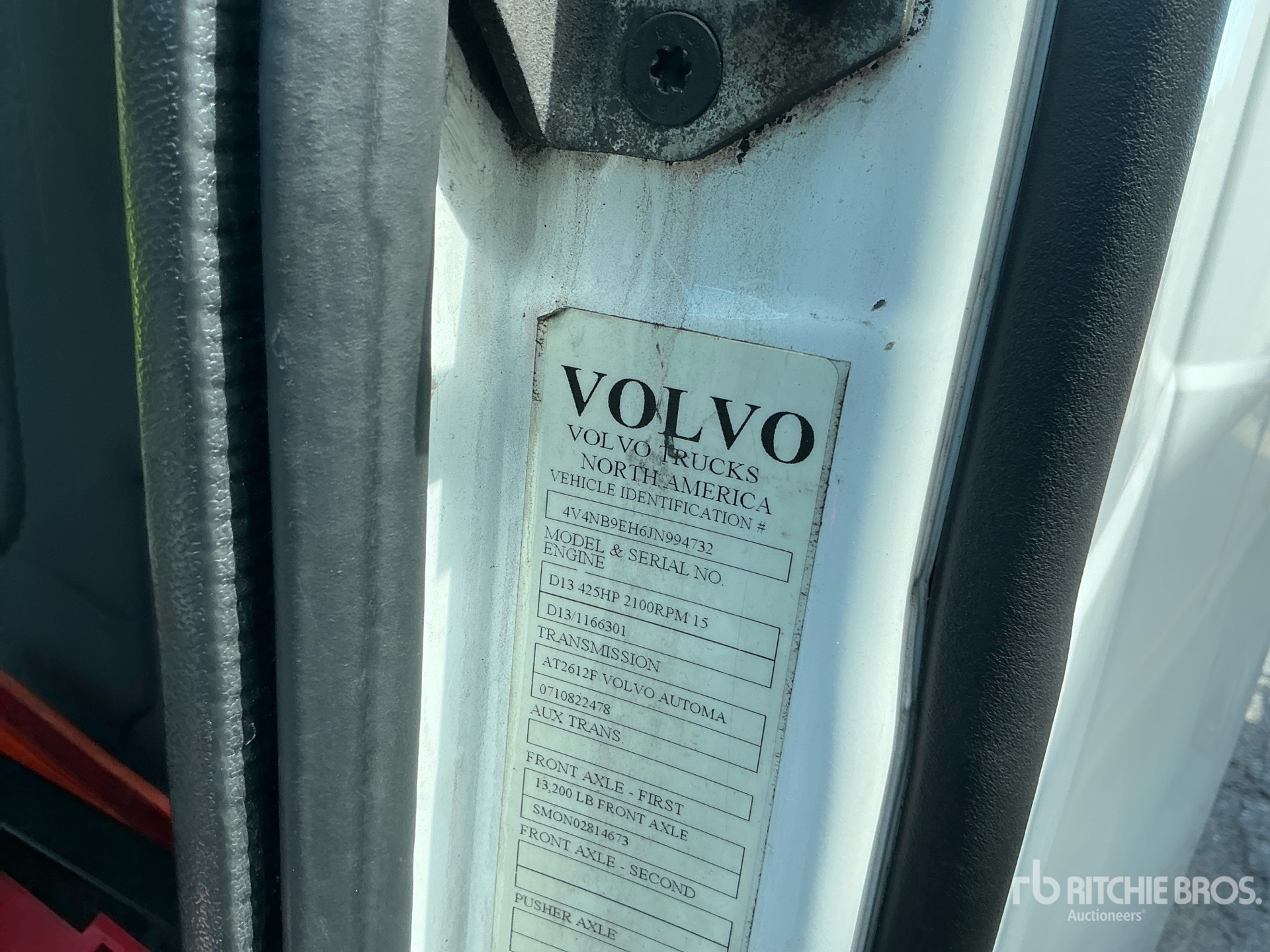 2018 Volvo VNL300