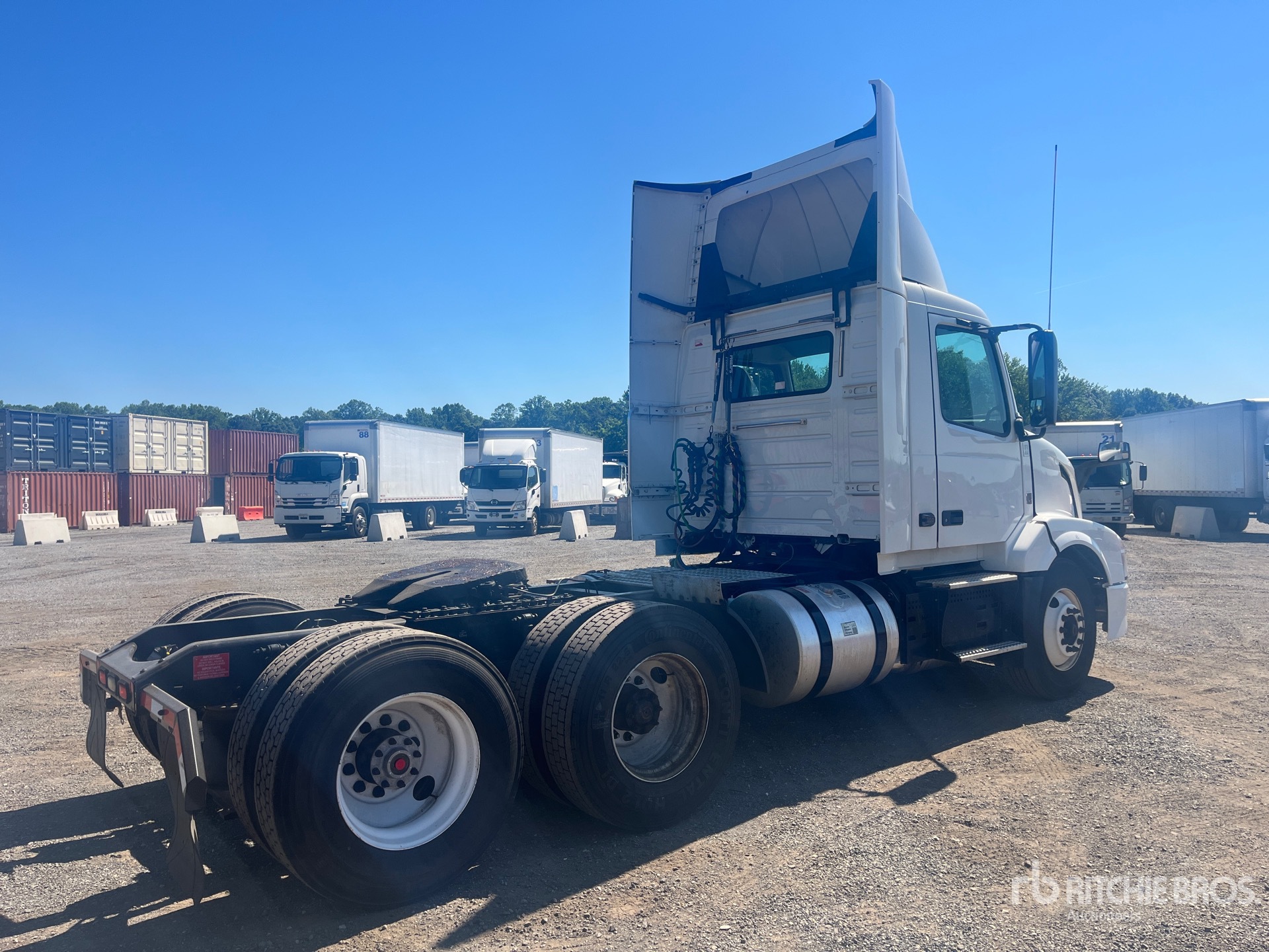 2018 Volvo VNL300