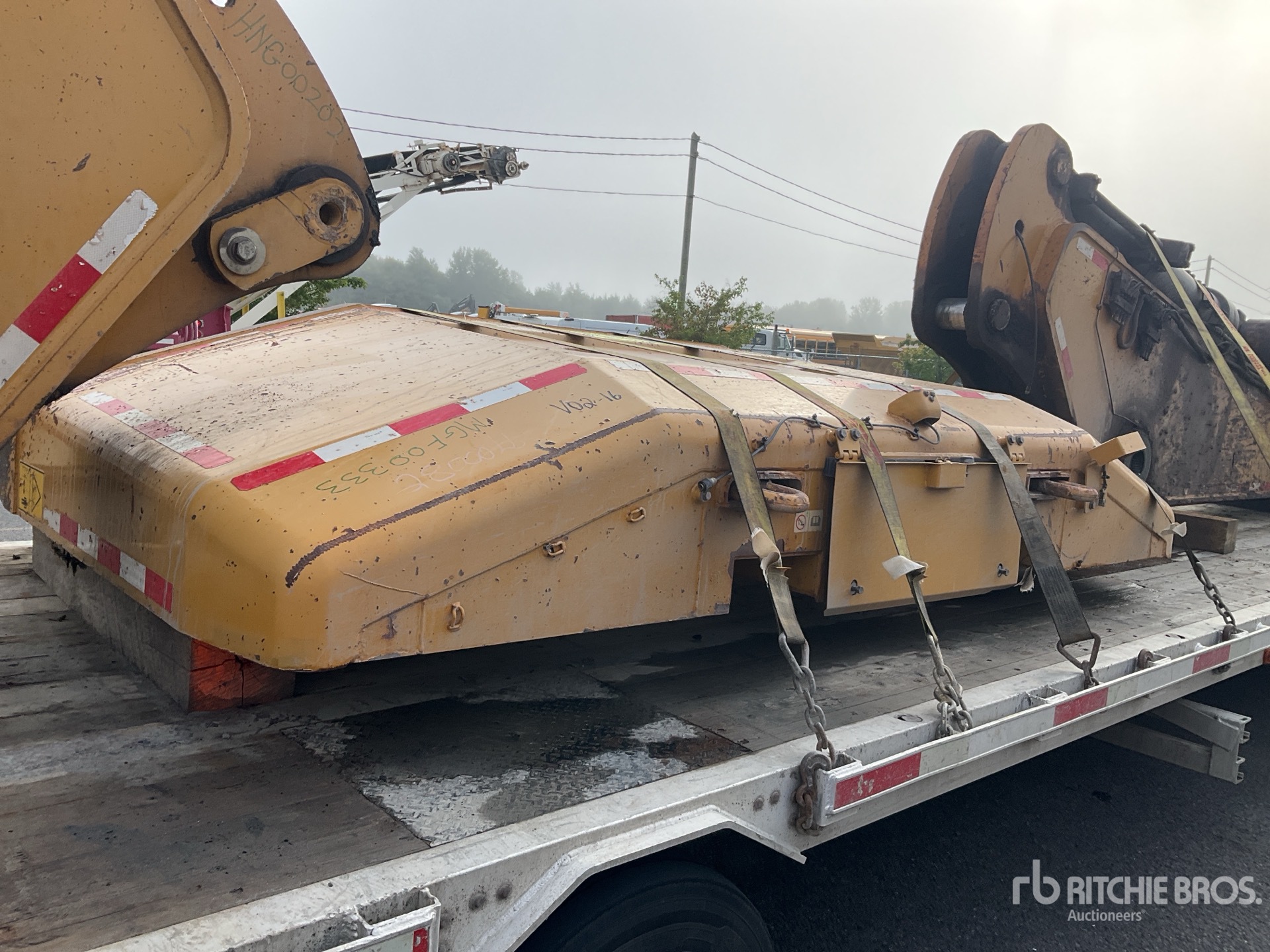 2016 Caterpillar 390FL
