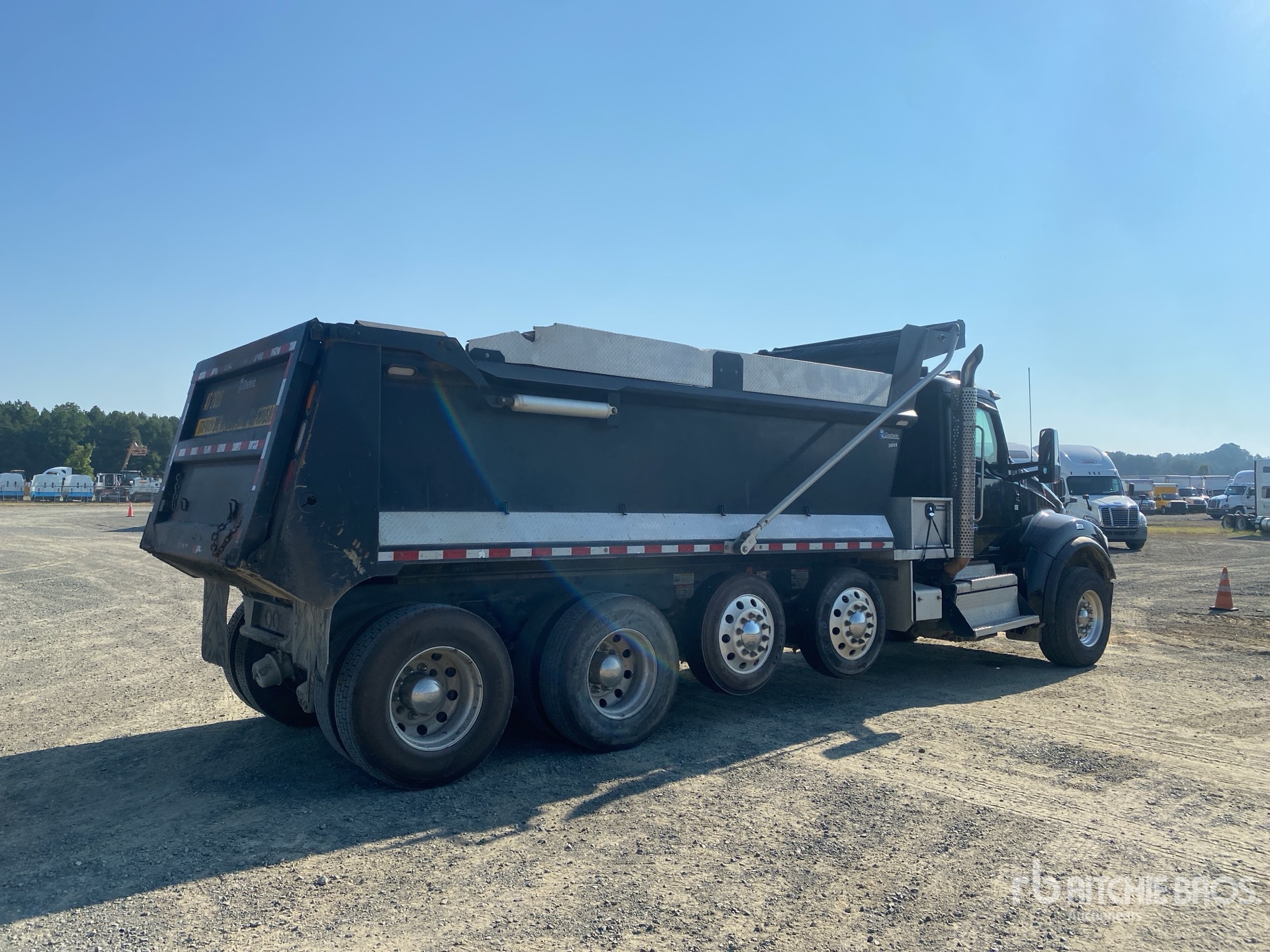 2021 Kenworth T880