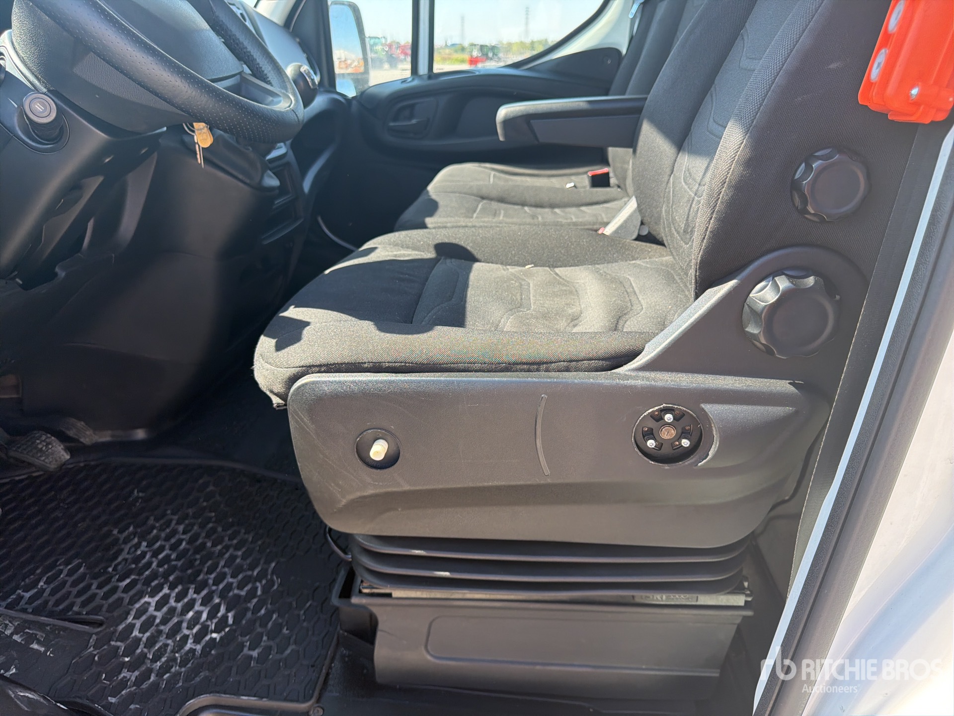 2016 Iveco DAILY 35C13