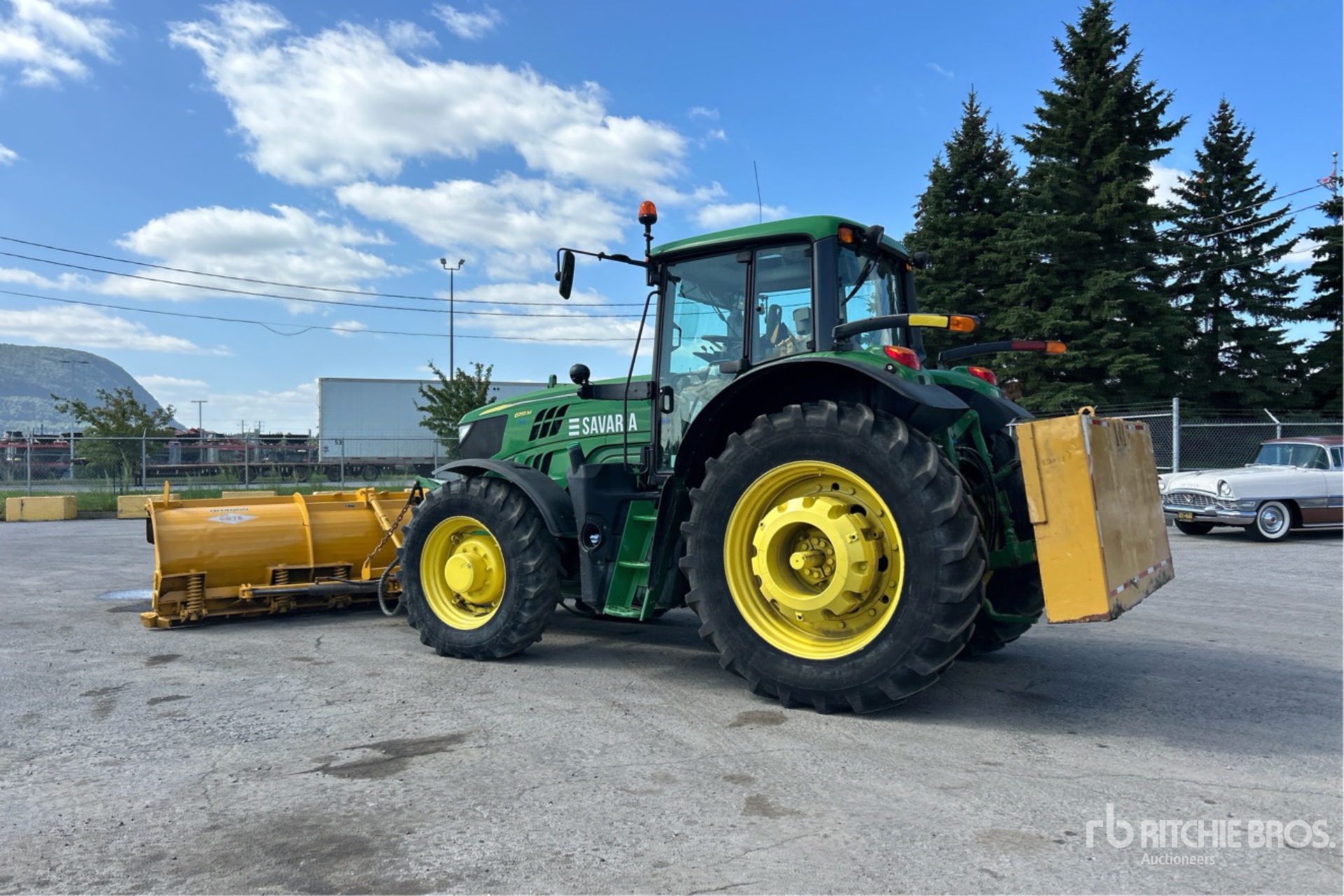 2017 John Deere 6155M