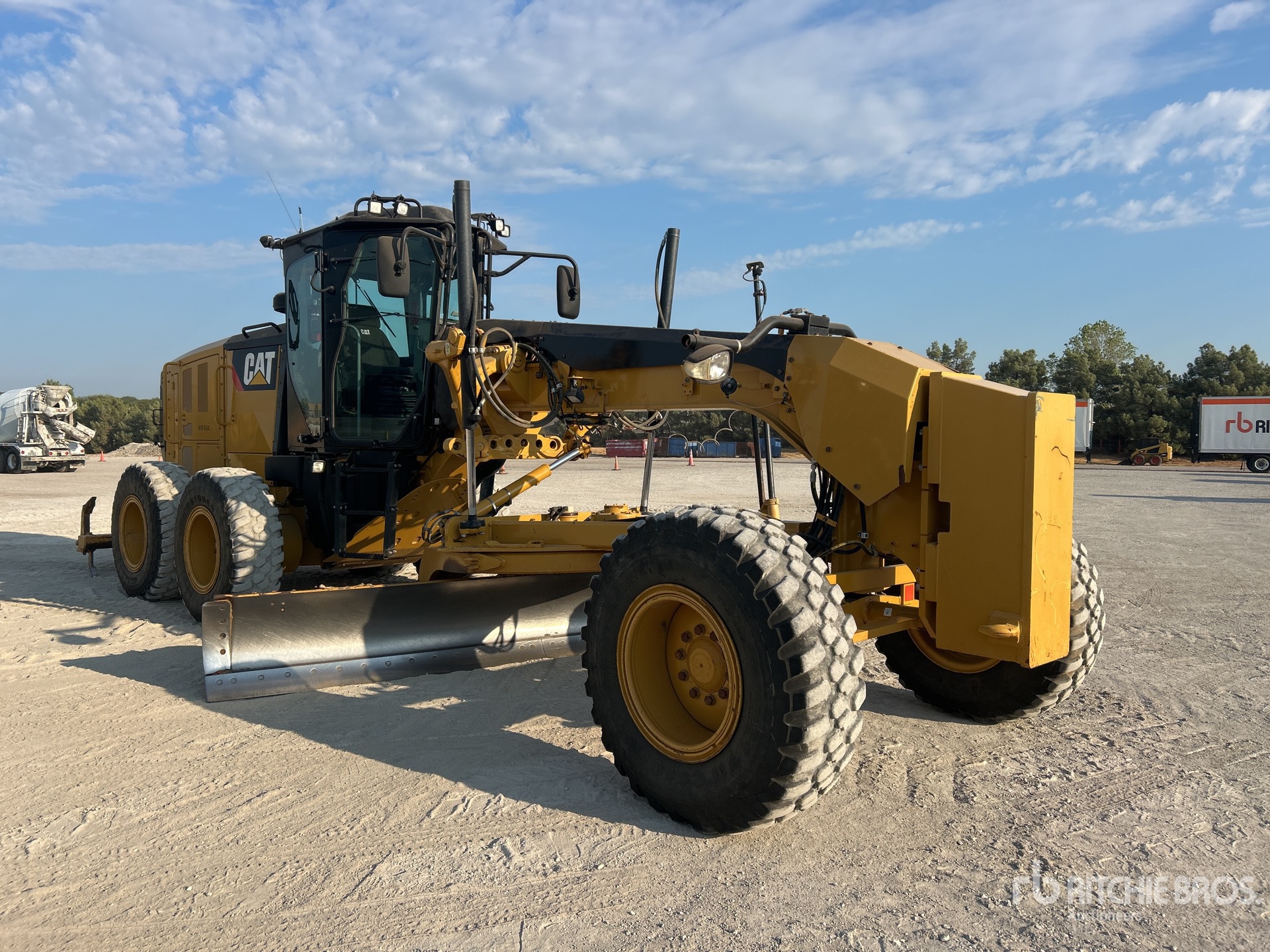 2017 Caterpillar 12M3