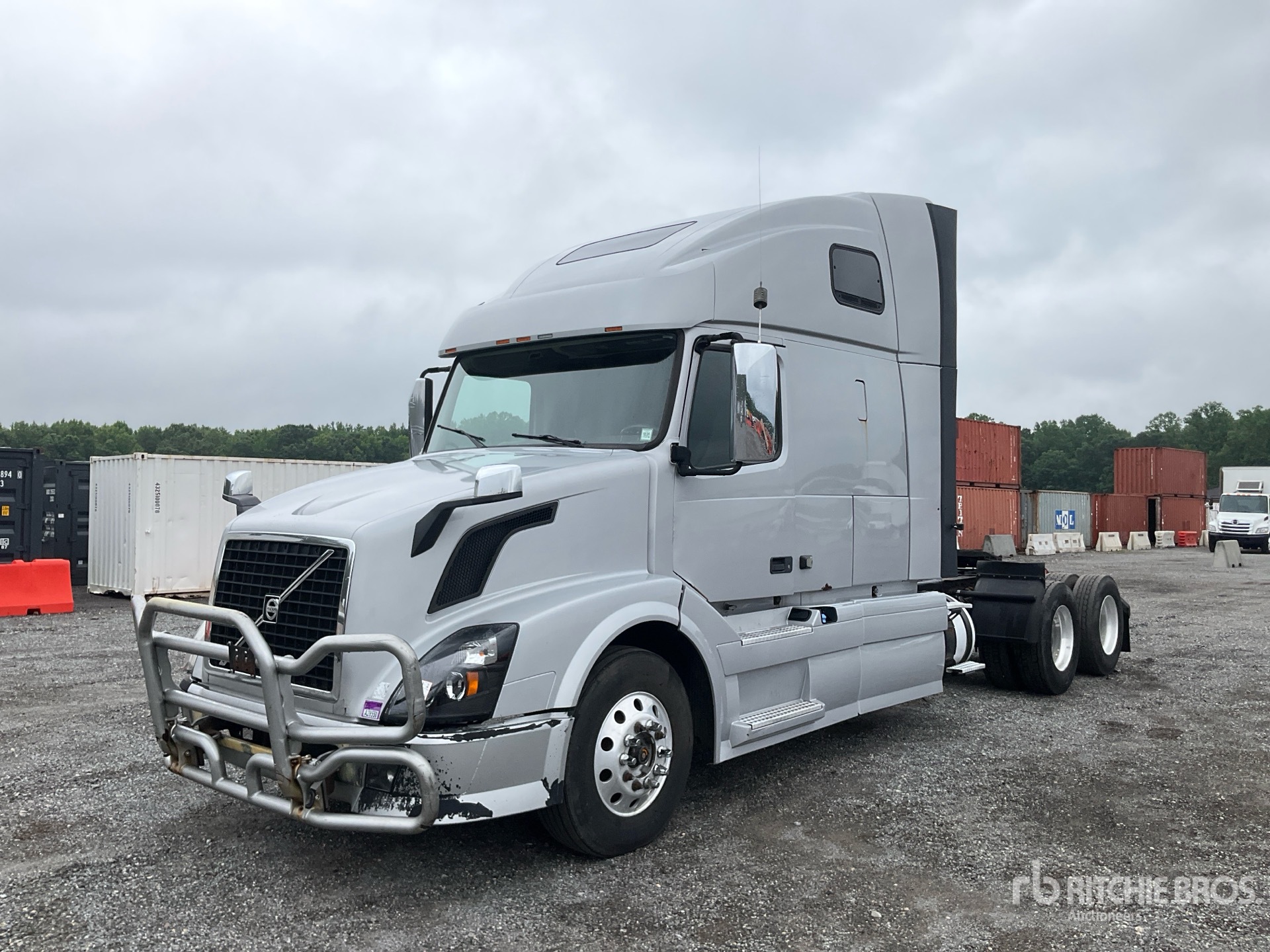 Photo of 2013 Volvo VNL670