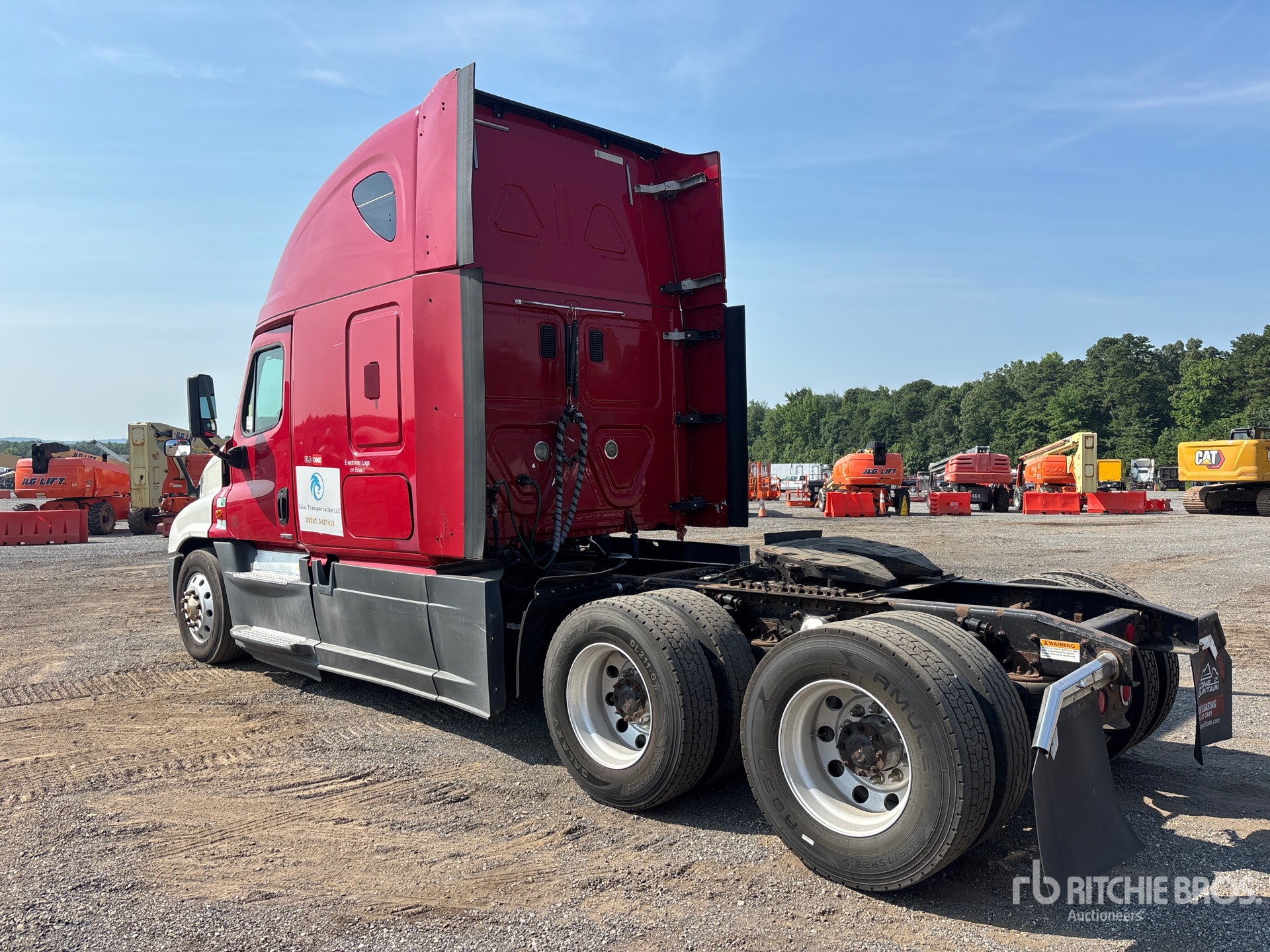 2015 Freightliner CASCADIA 125