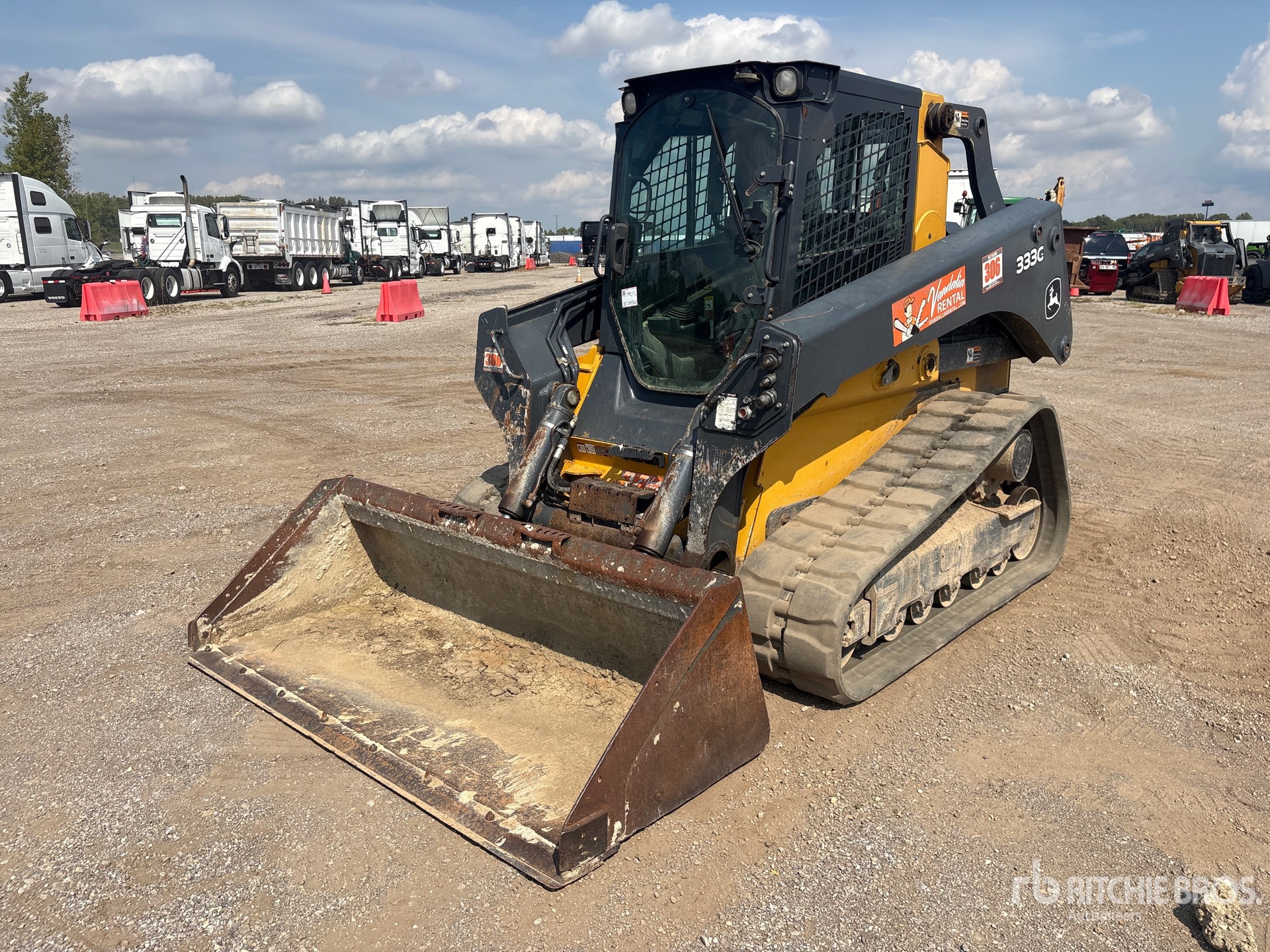 Photo of 2019 John Deere 333G