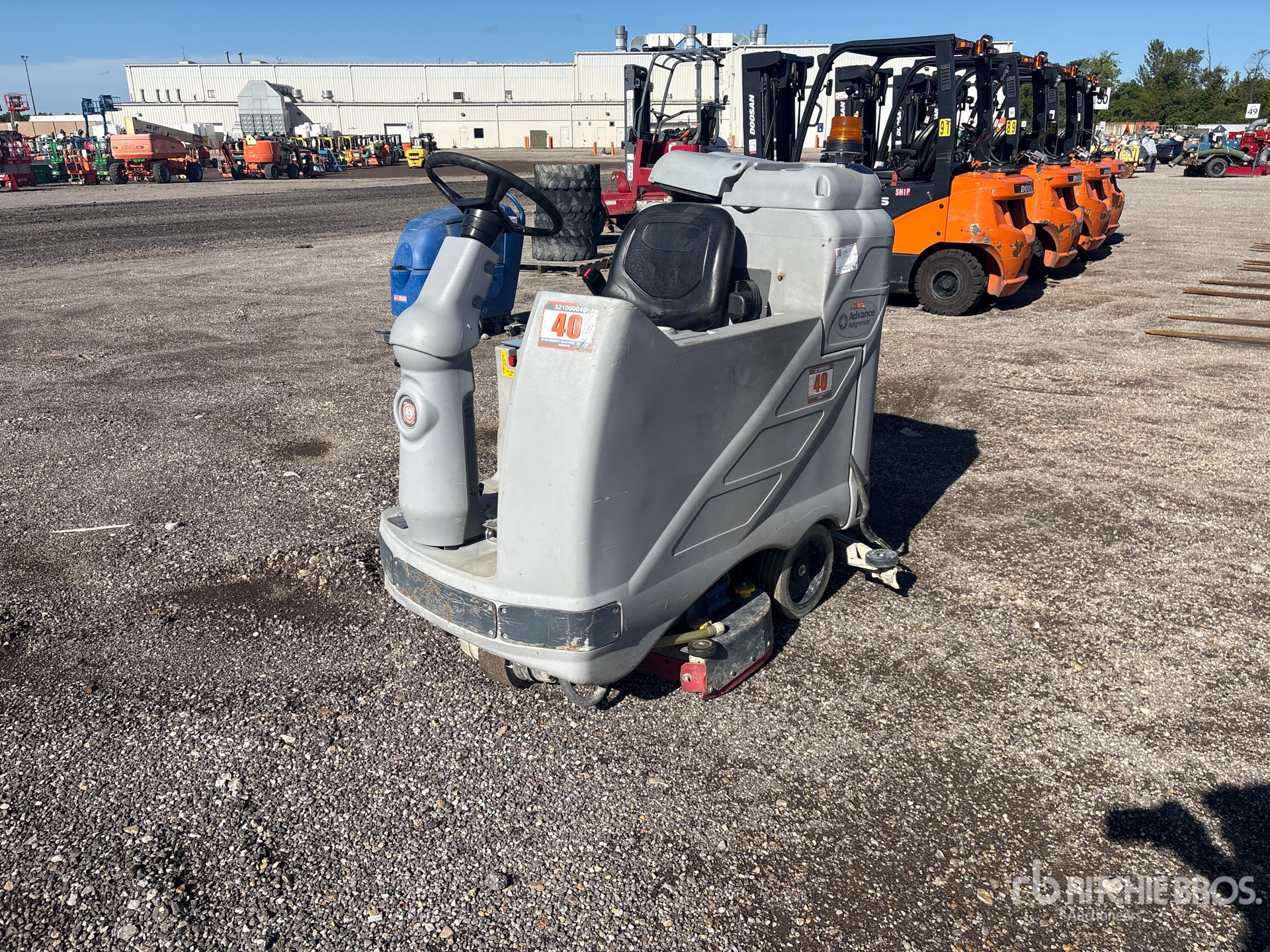 Photo of 2020 Advance 3820D