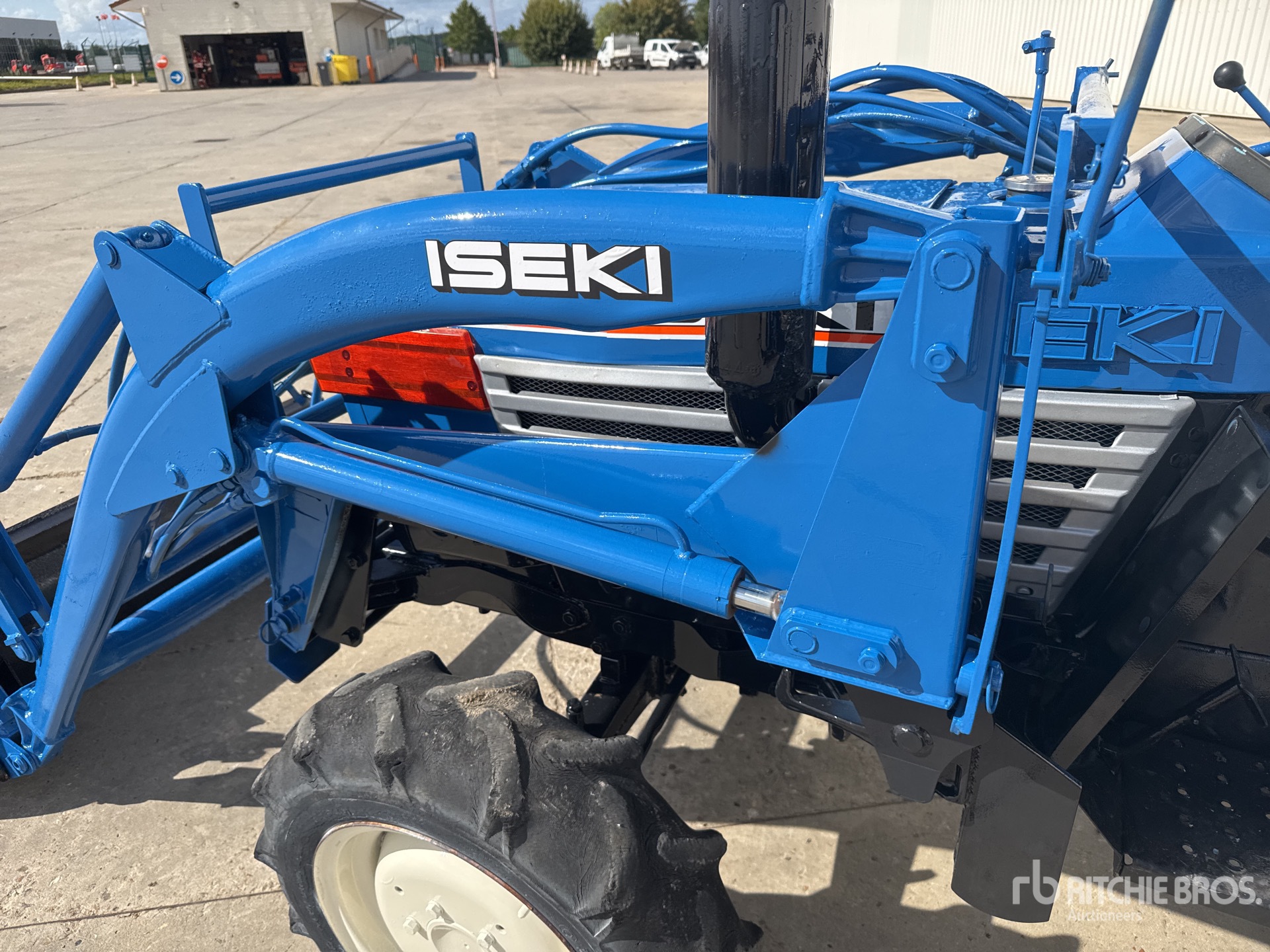 Iseki TL2301F