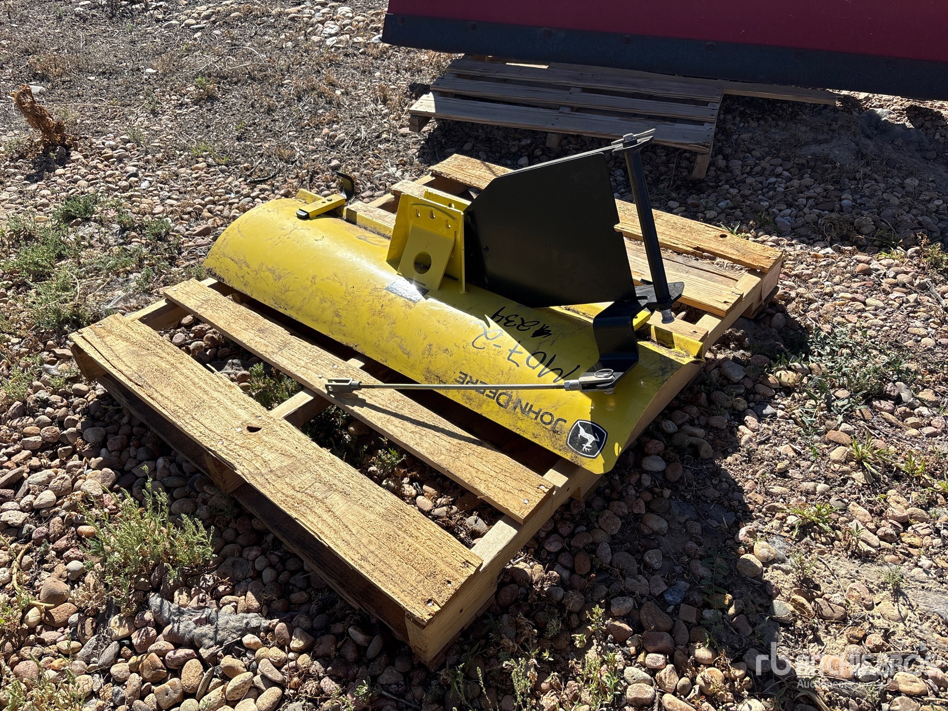 John Deere 44 IN - FITS JOHN DEERE