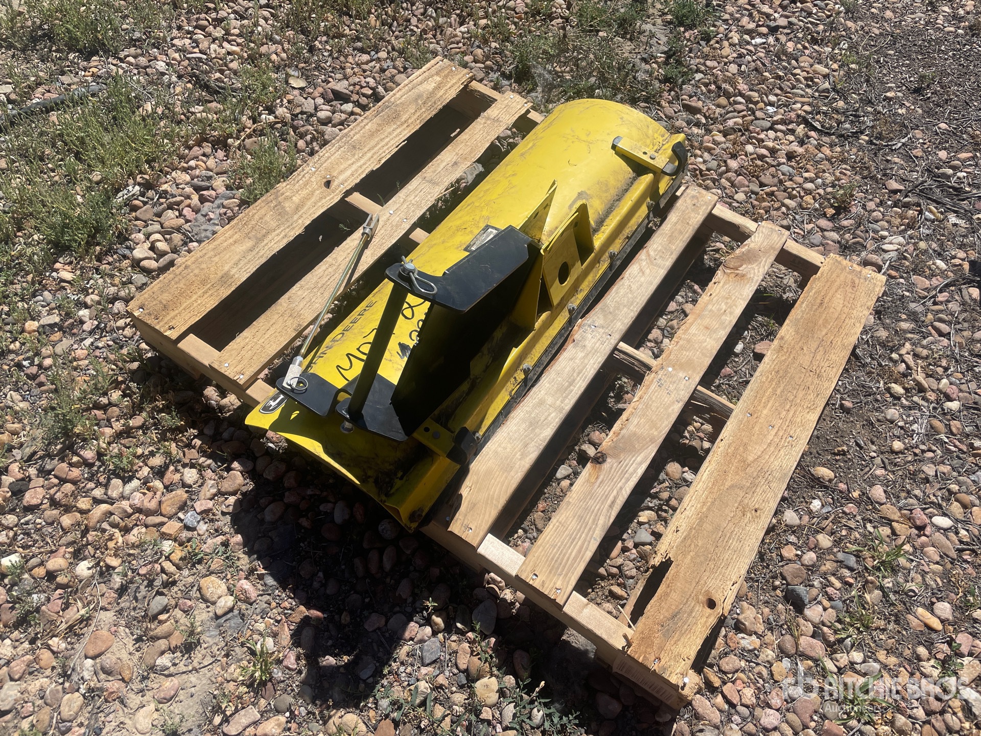 John Deere 44 IN - FITS JOHN DEERE