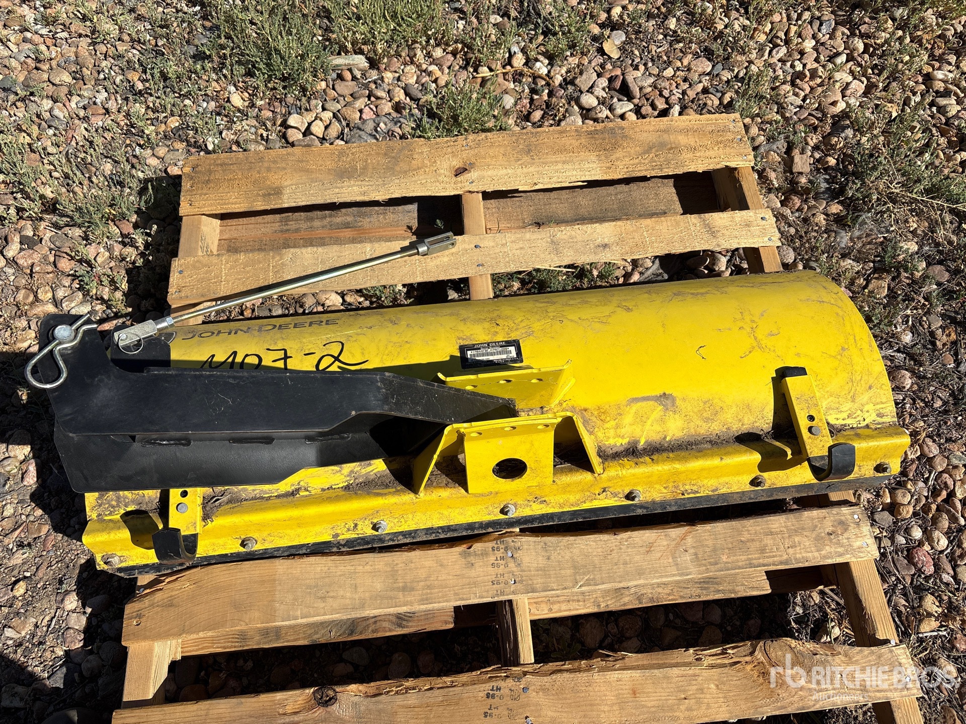 John Deere 44 IN - FITS JOHN DEERE