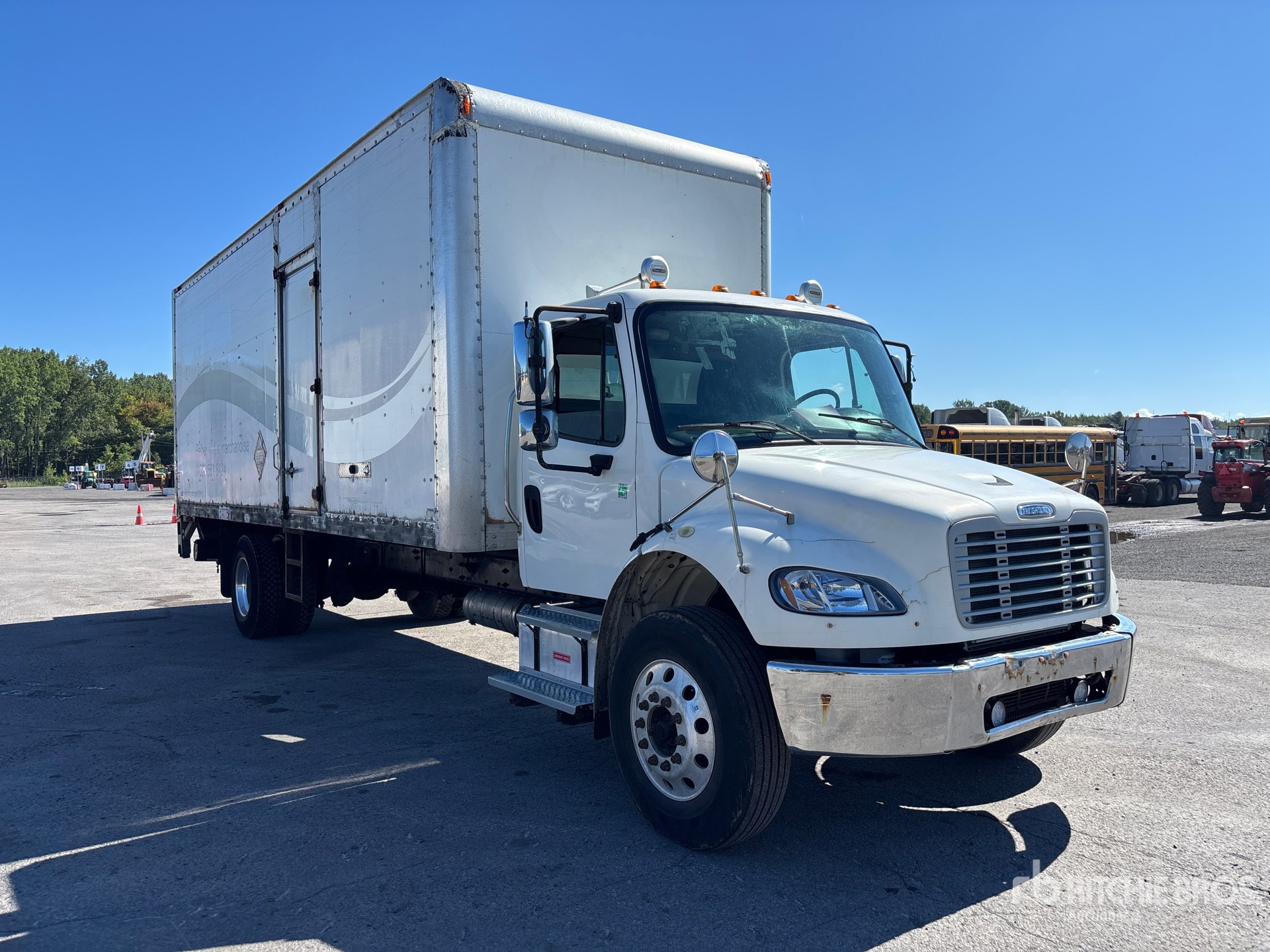 2014 Freightliner M2 106