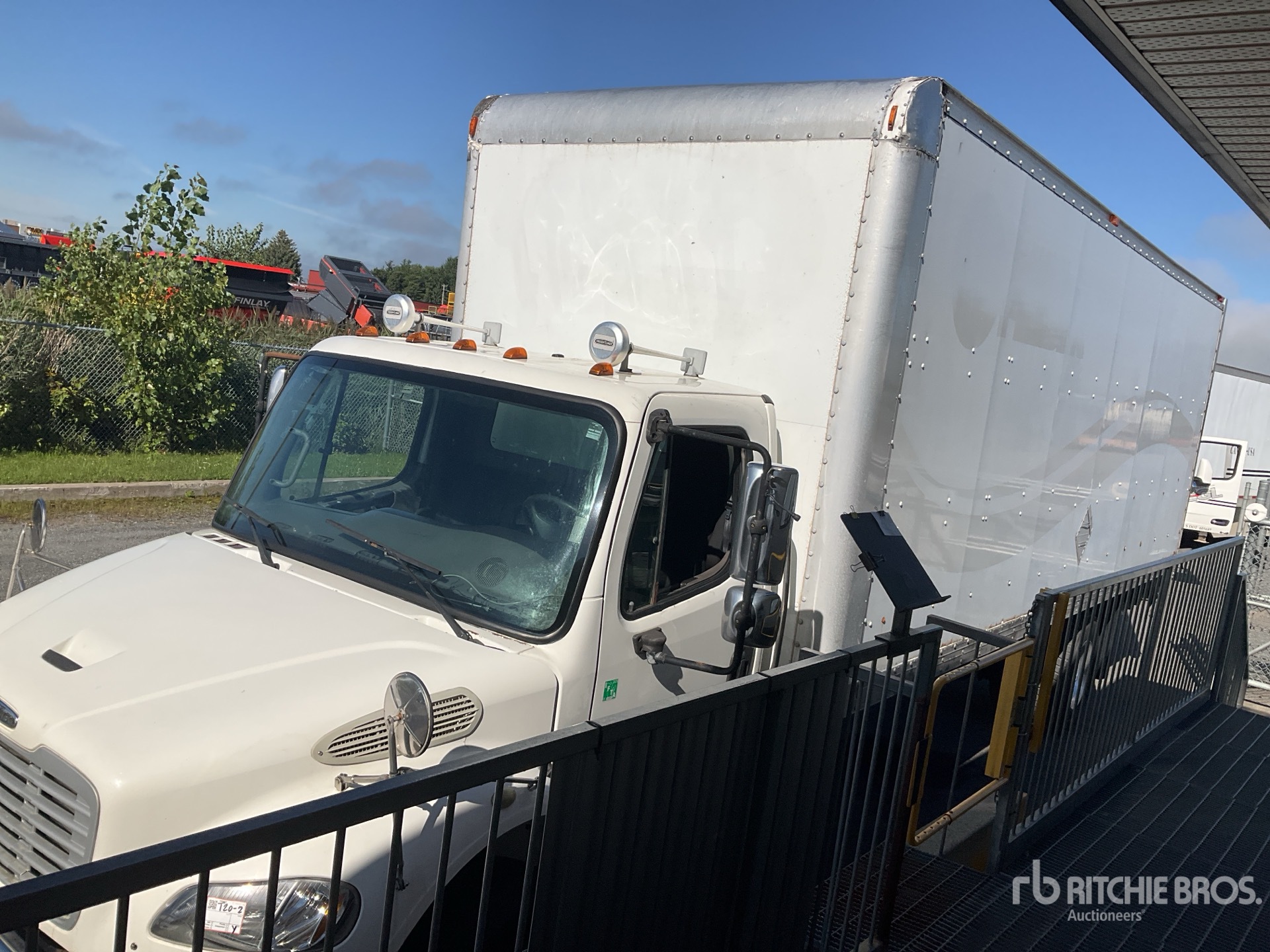 2014 Freightliner M2 106