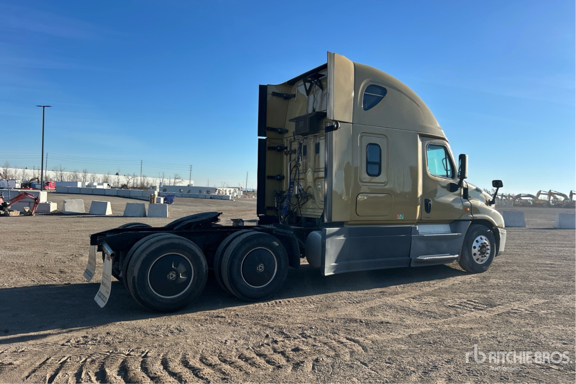 2015 Freightliner CASCADIA 125