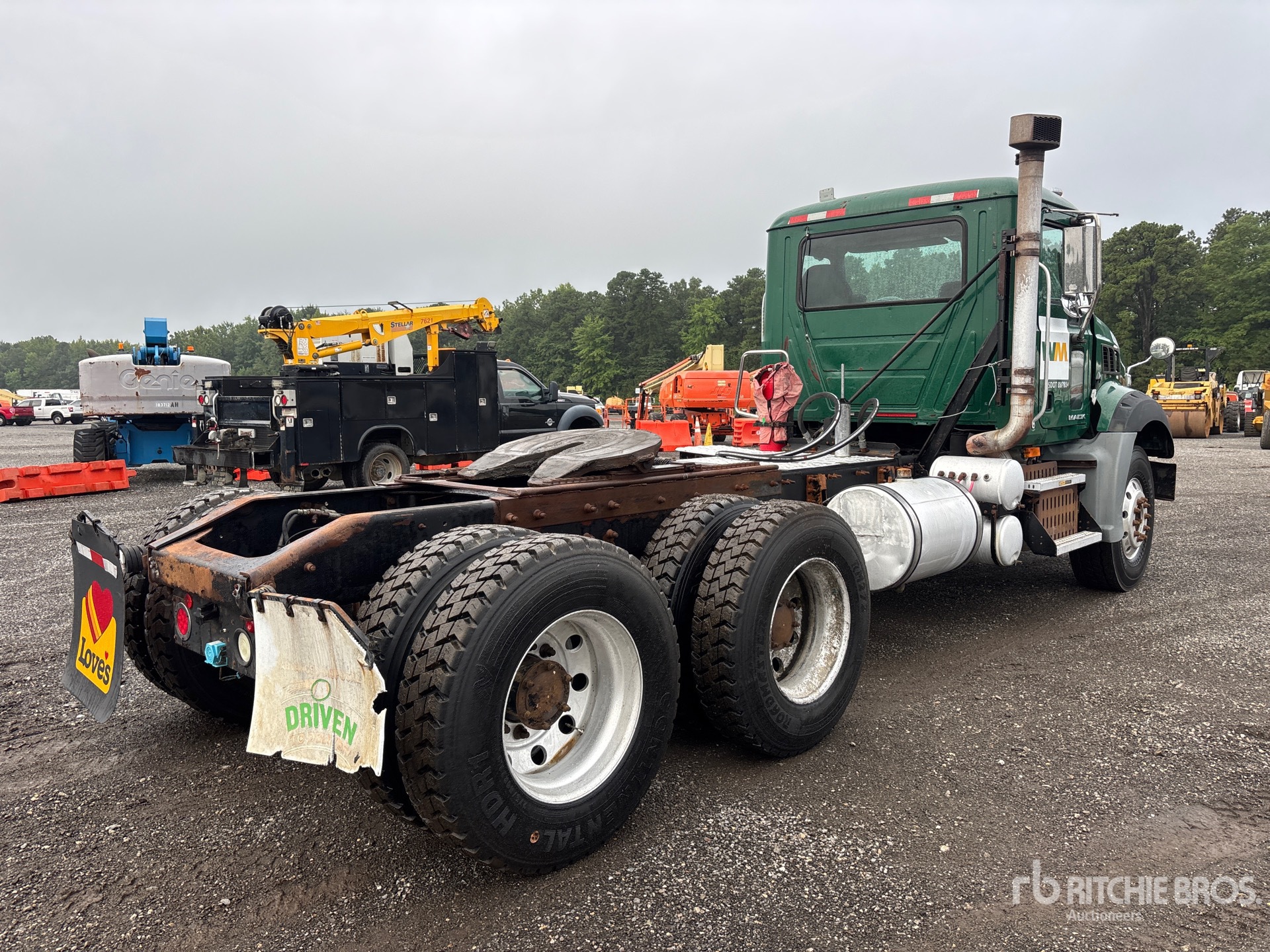 2009 Mack GU813 GRANITE