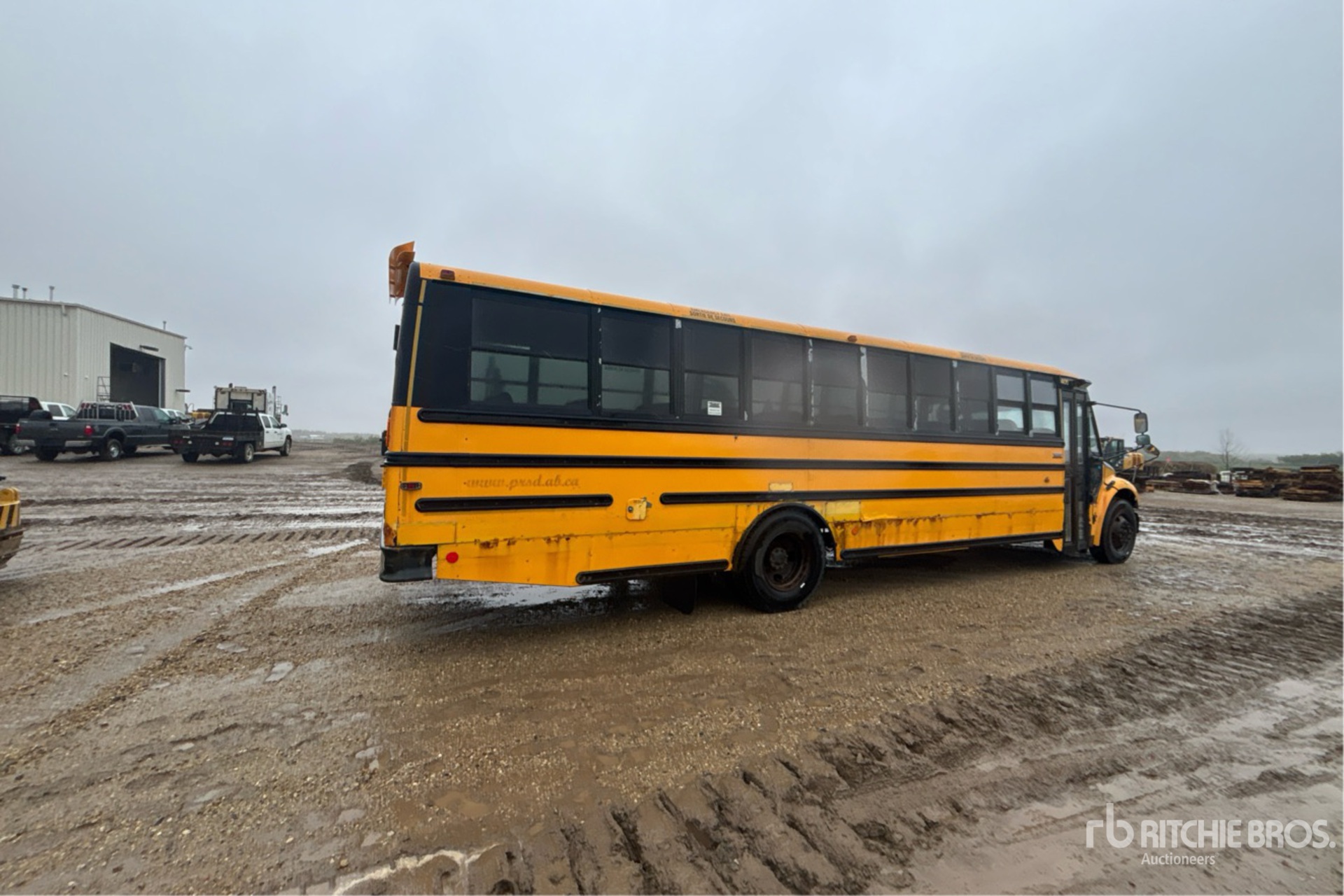2009 Freightliner 4X2 64-SEAT SCHOOL