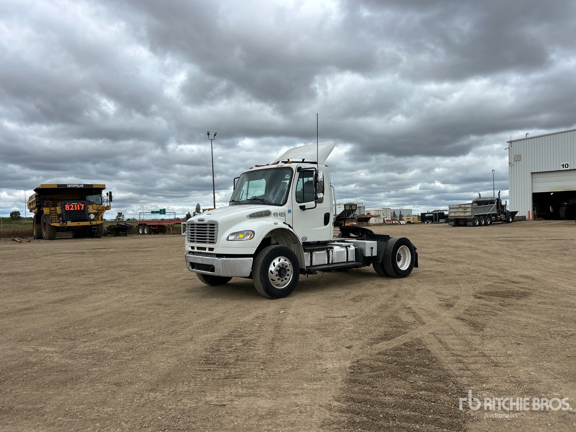 2015 Freightliner M2 106