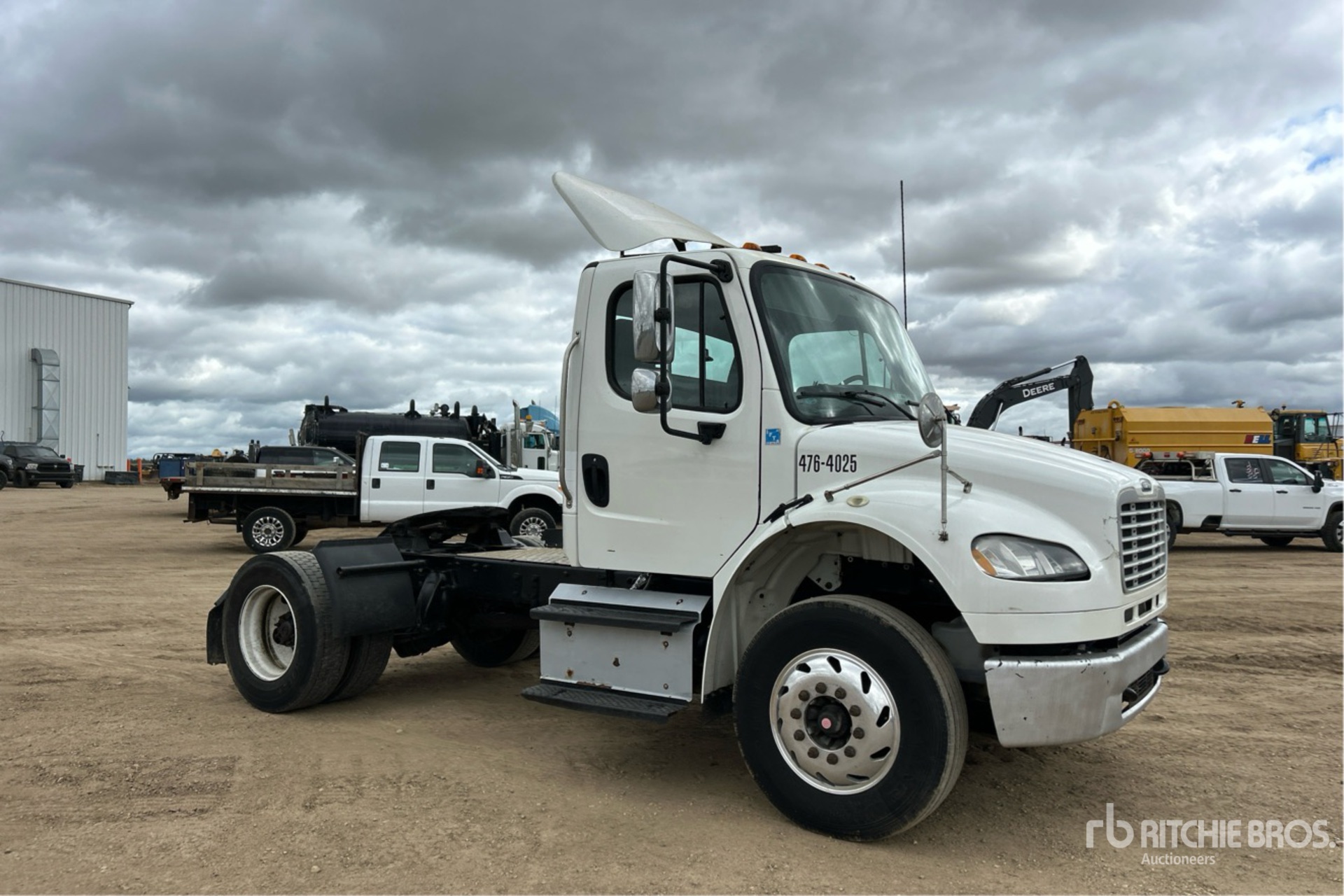 2015 Freightliner M2 106