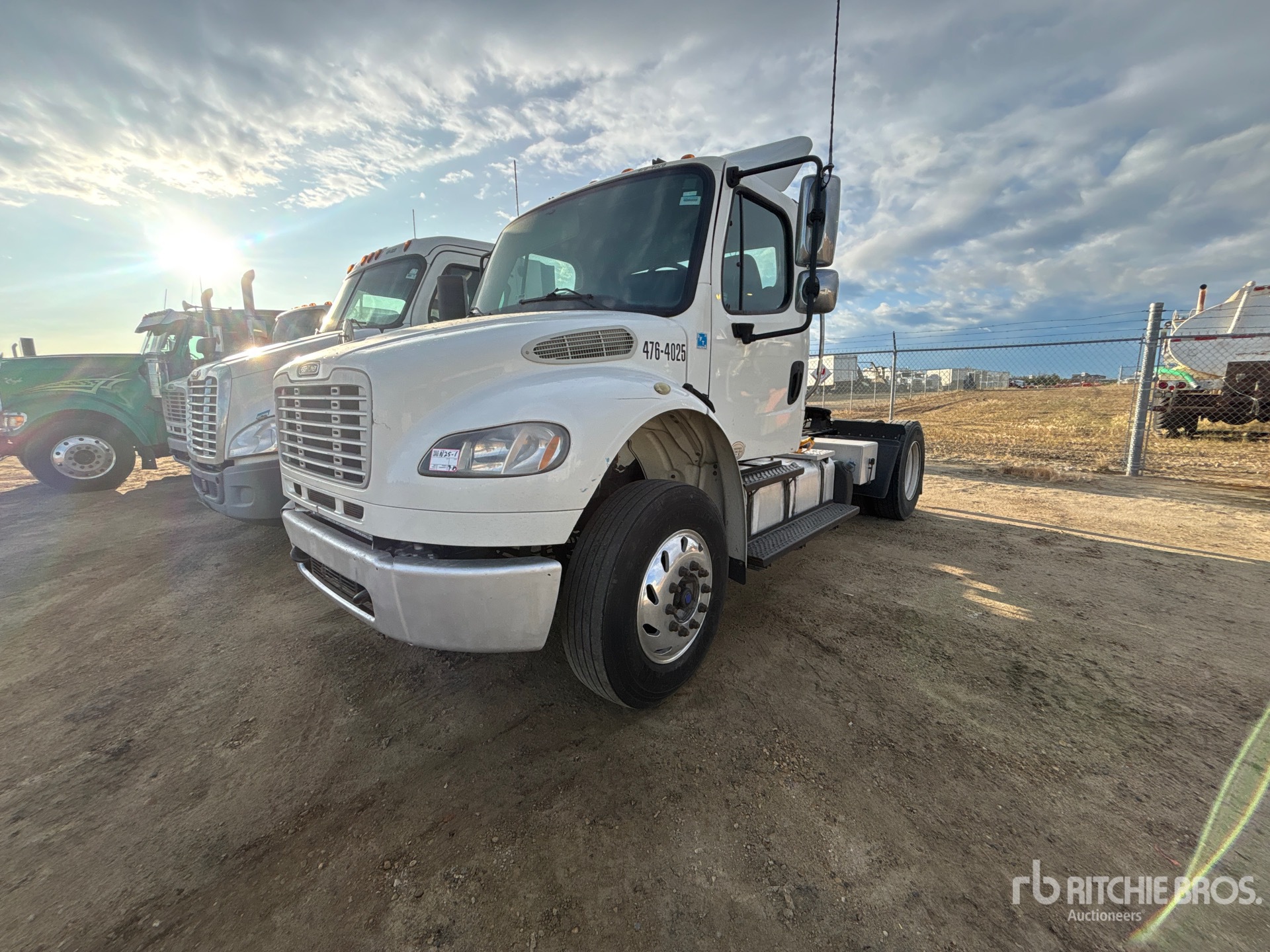 2015 Freightliner M2 106