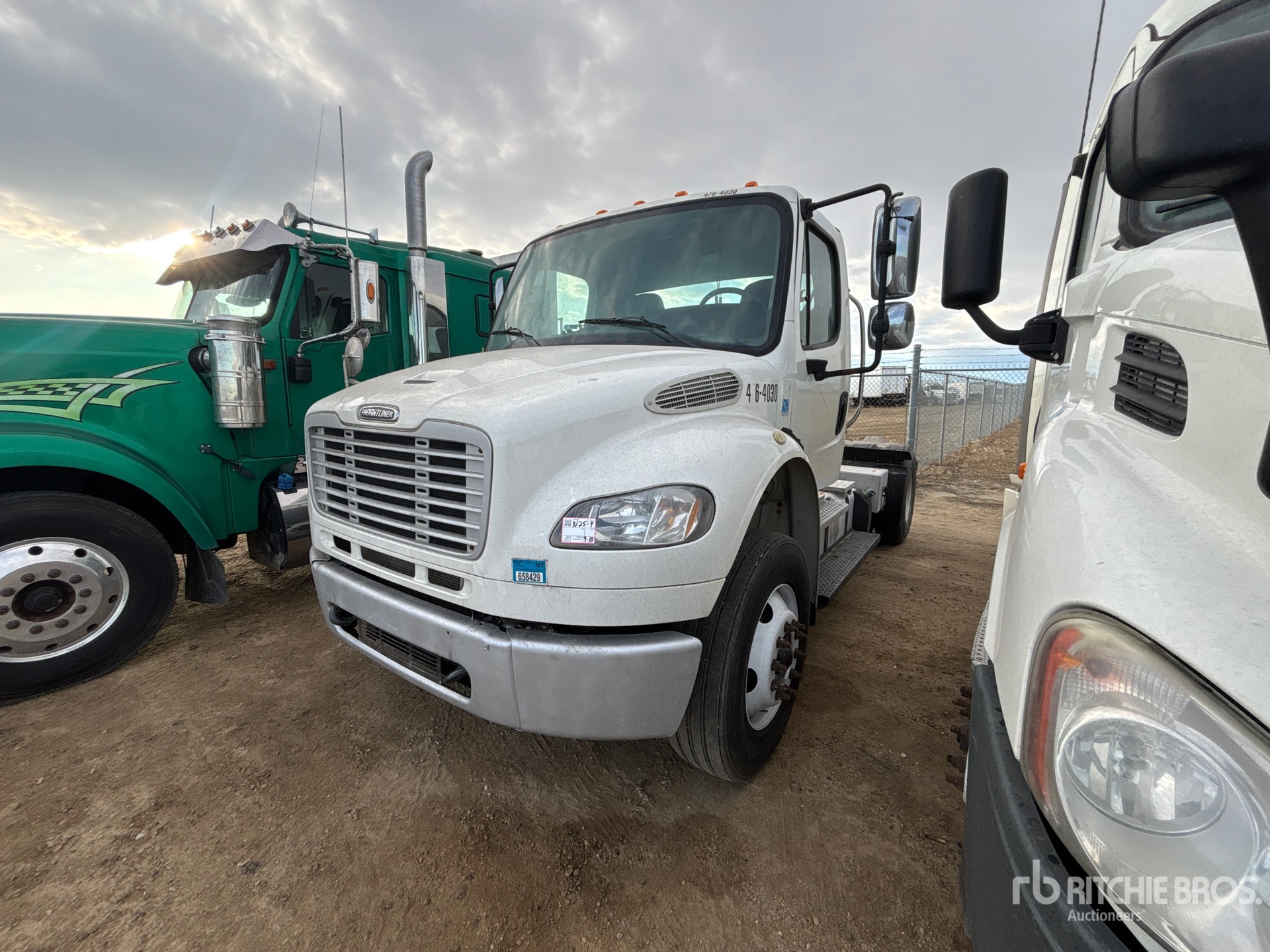 2015 Freightliner M2 106