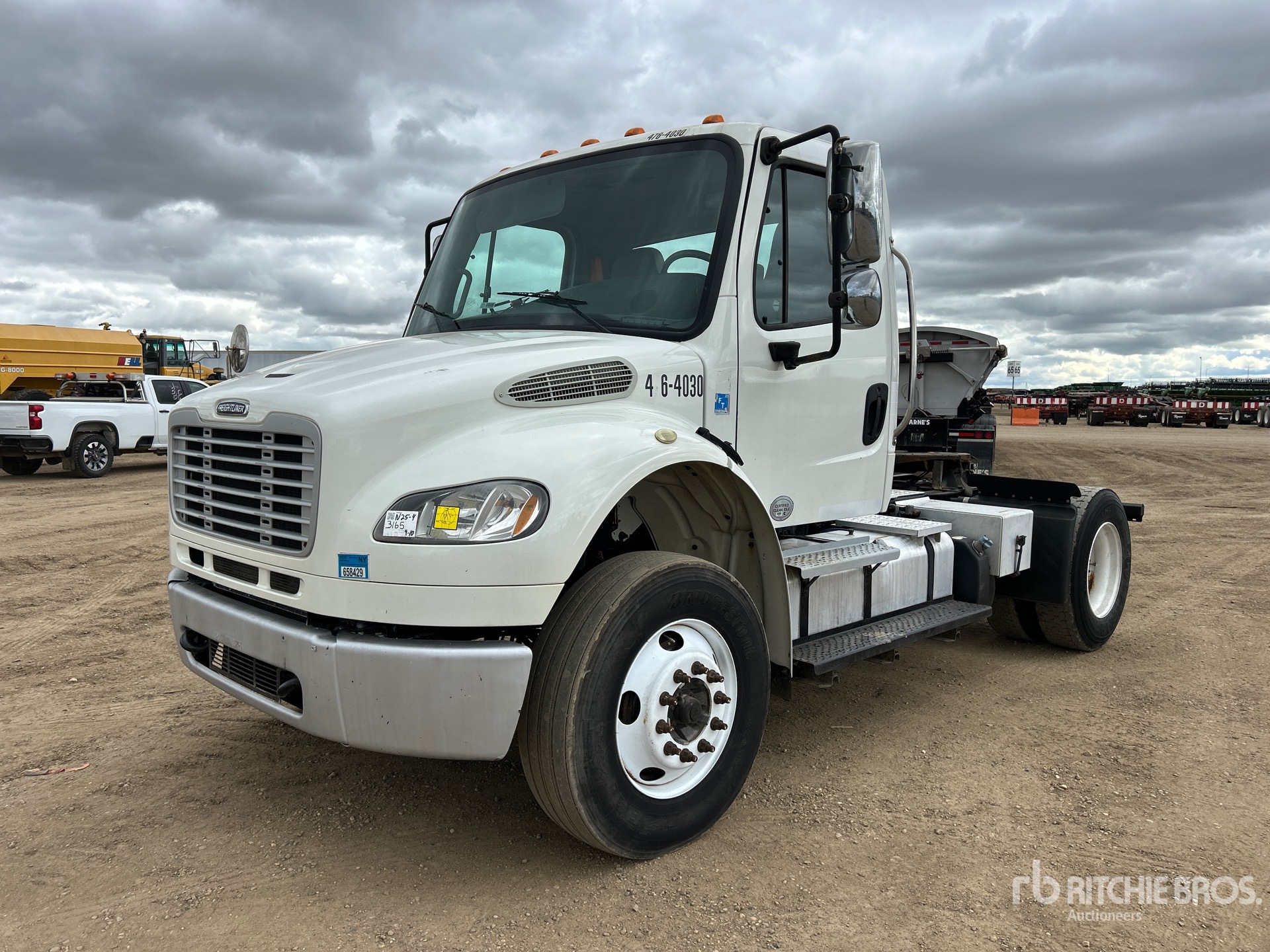 2015 Freightliner M2 106