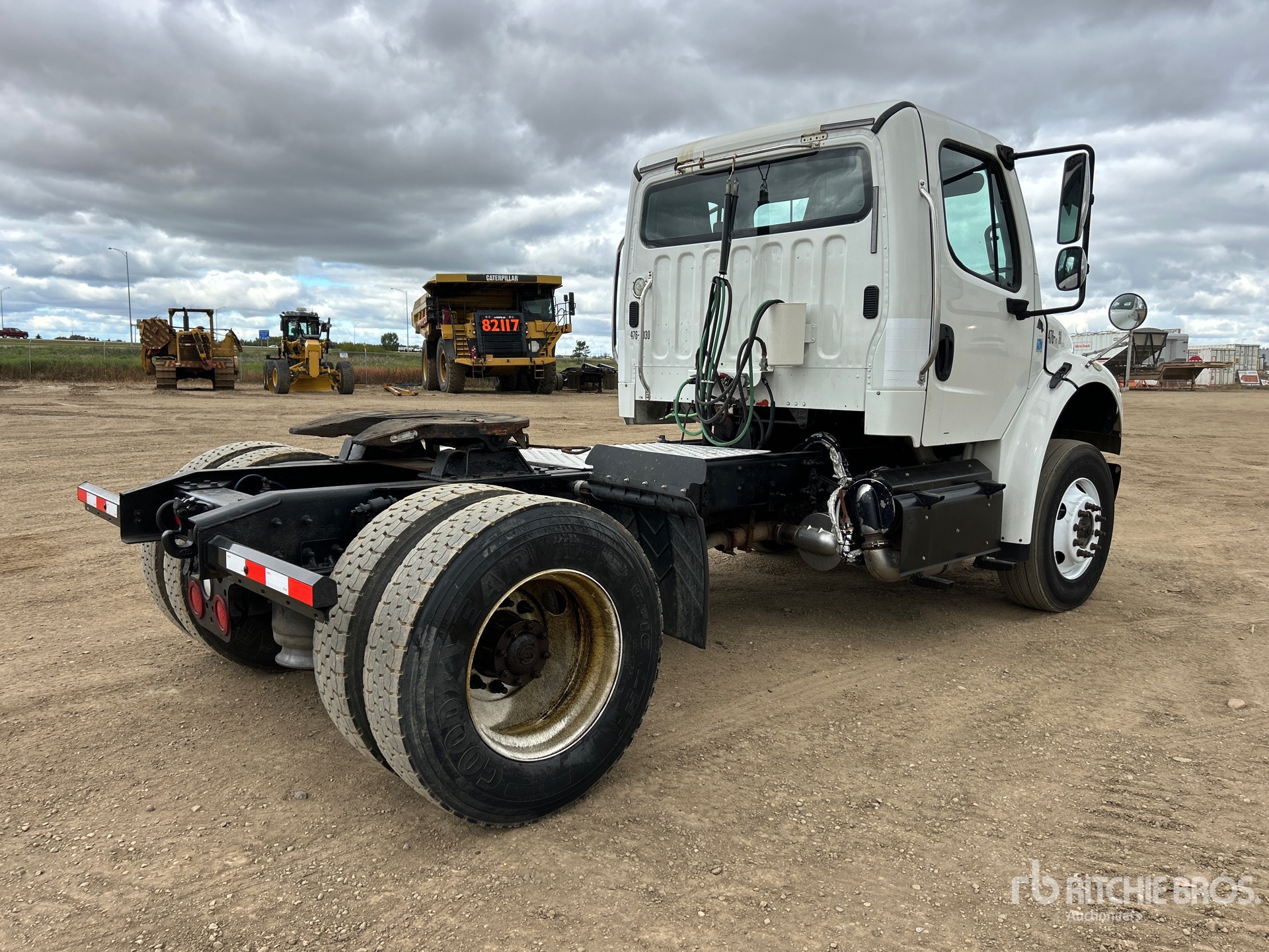 2015 Freightliner M2 106