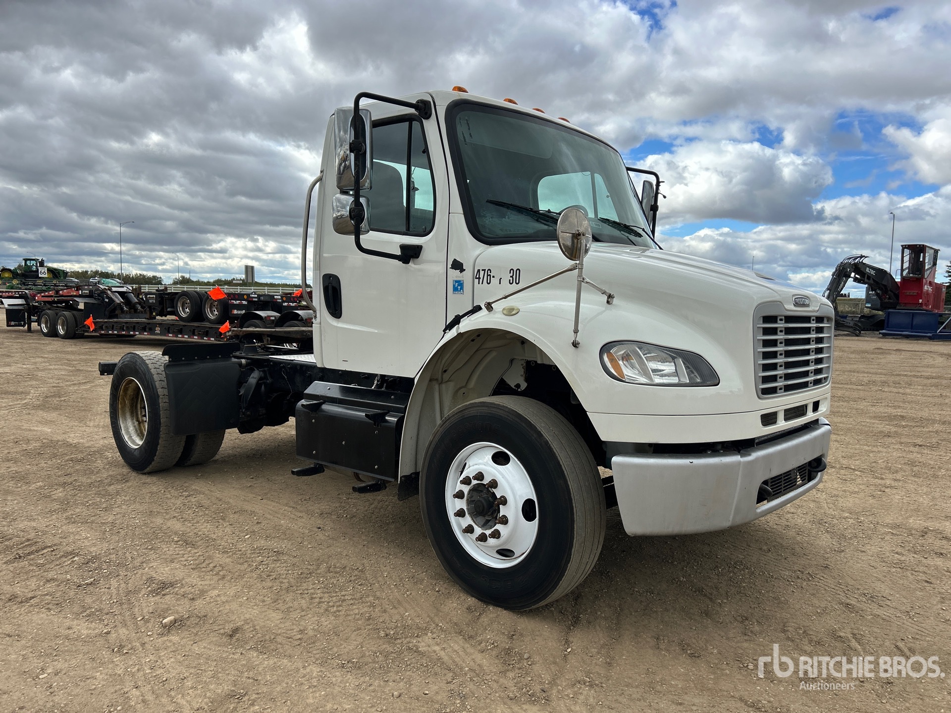 2015 Freightliner M2 106