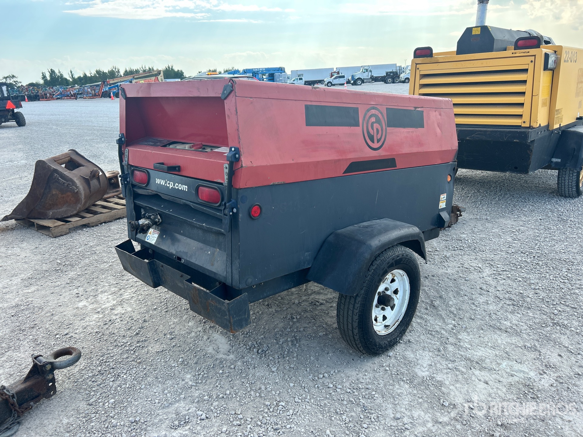 2013 Chicago Pneumatic  CPS185