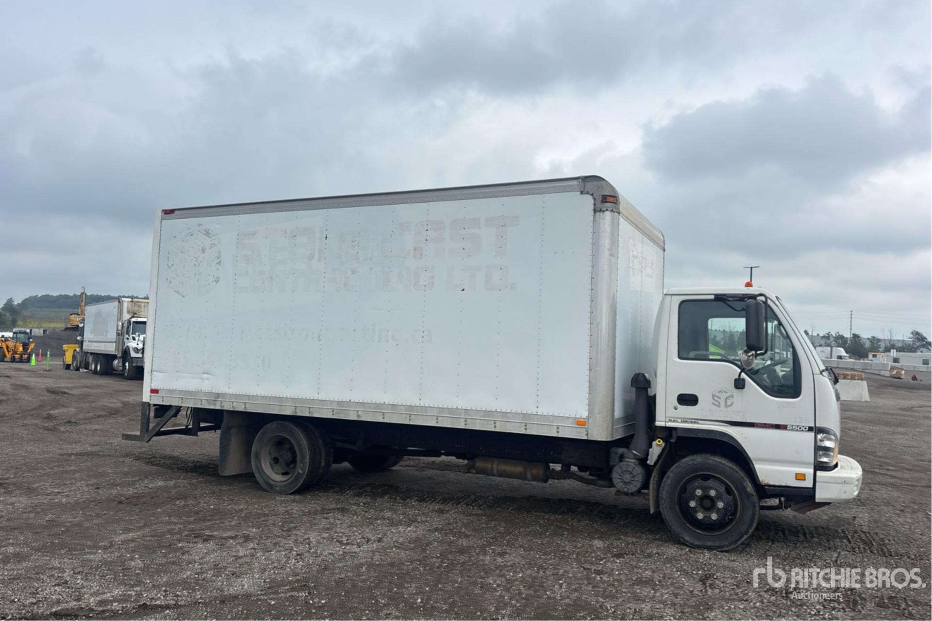 2007 GMC W5500