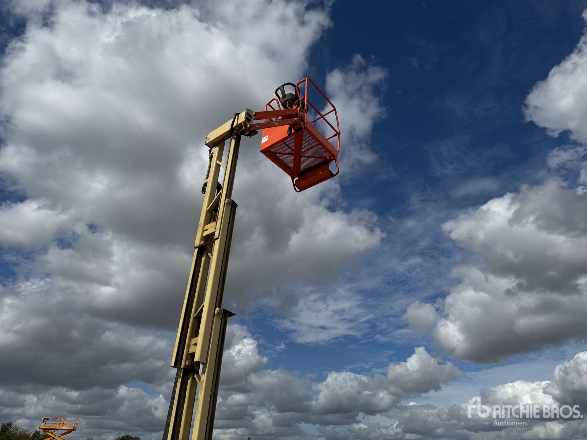 2012 JLG TOUCAN 8E