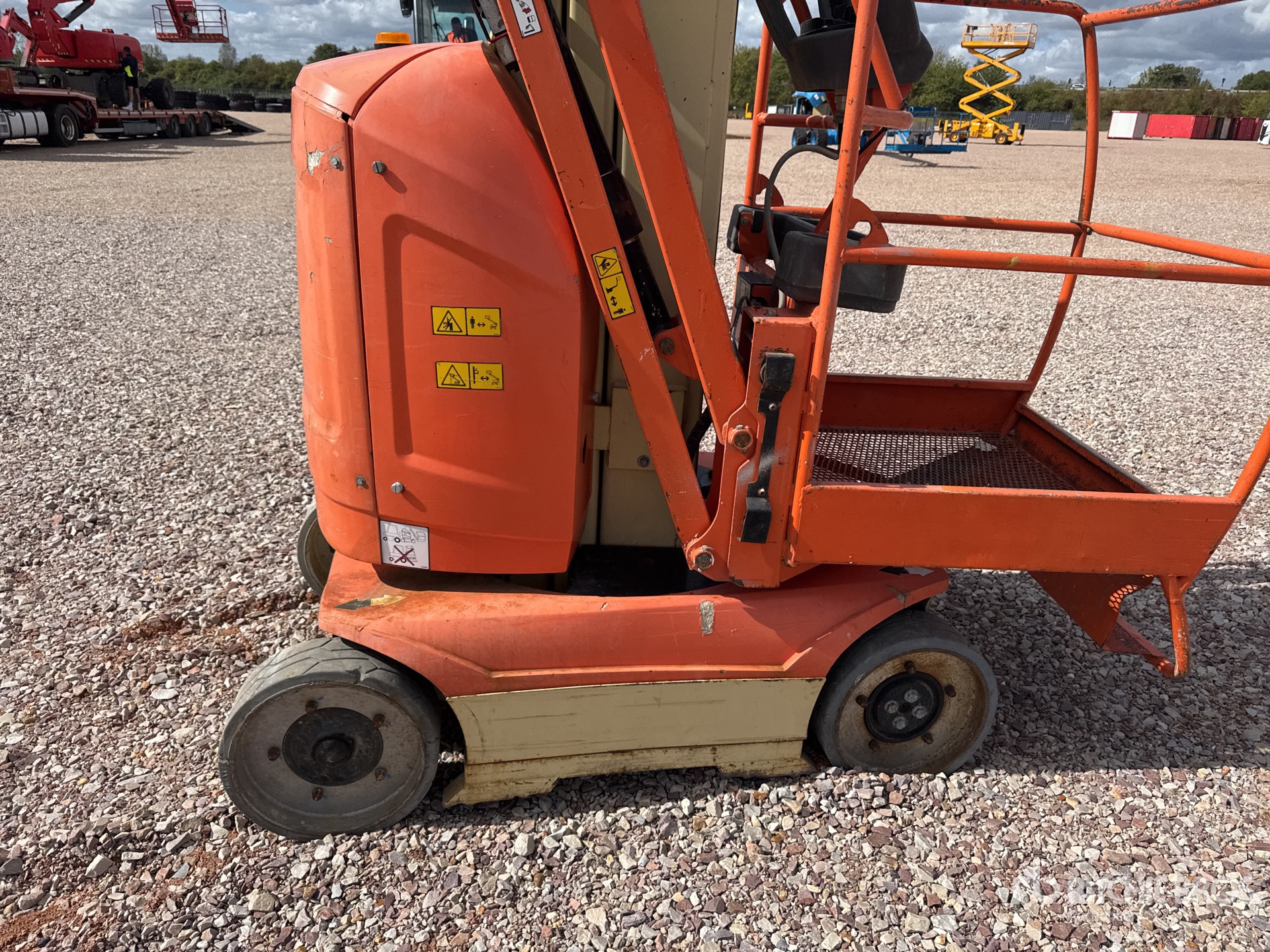 2012 JLG TOUCAN 8E