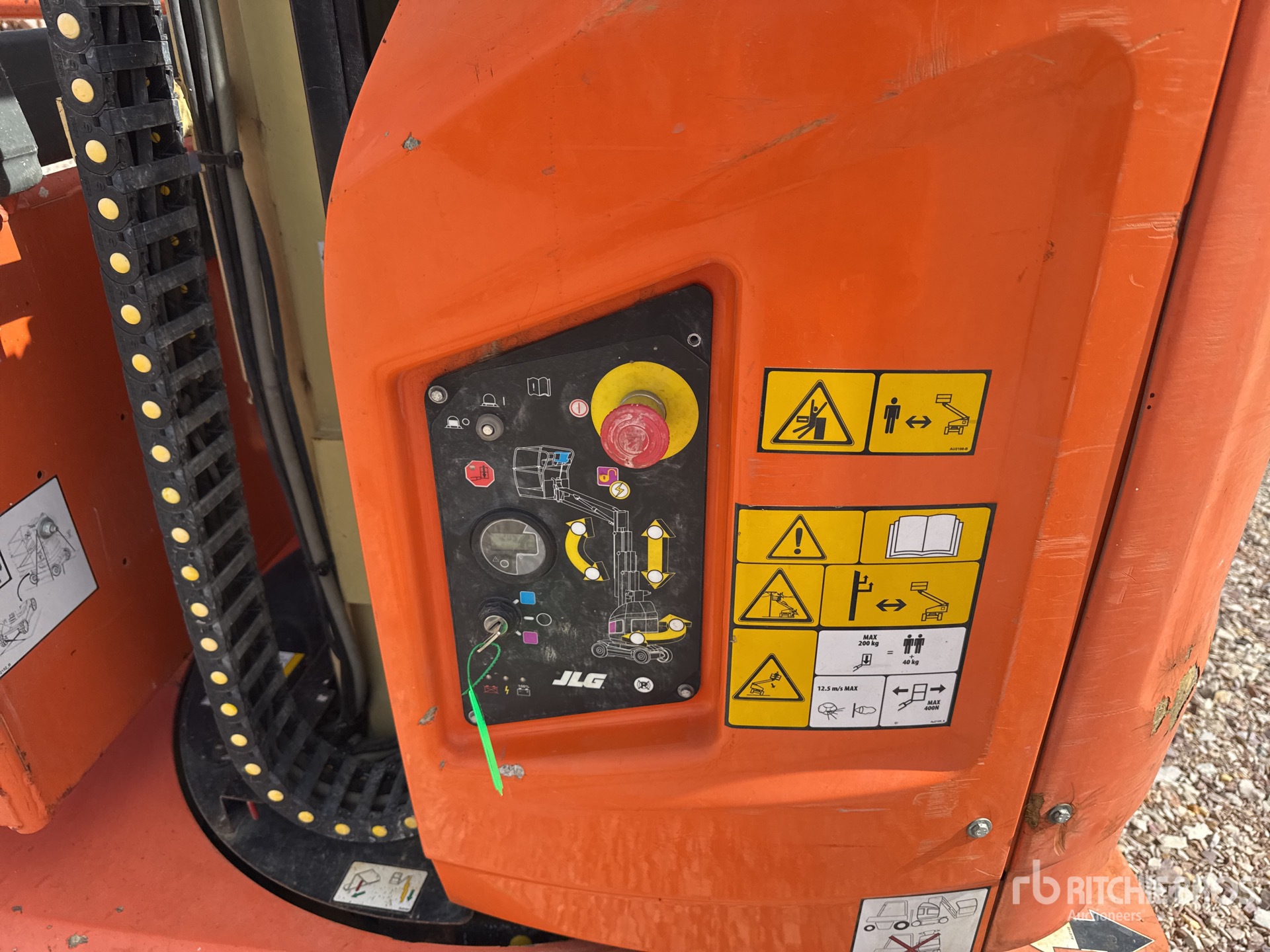 2012 JLG TOUCAN 8E